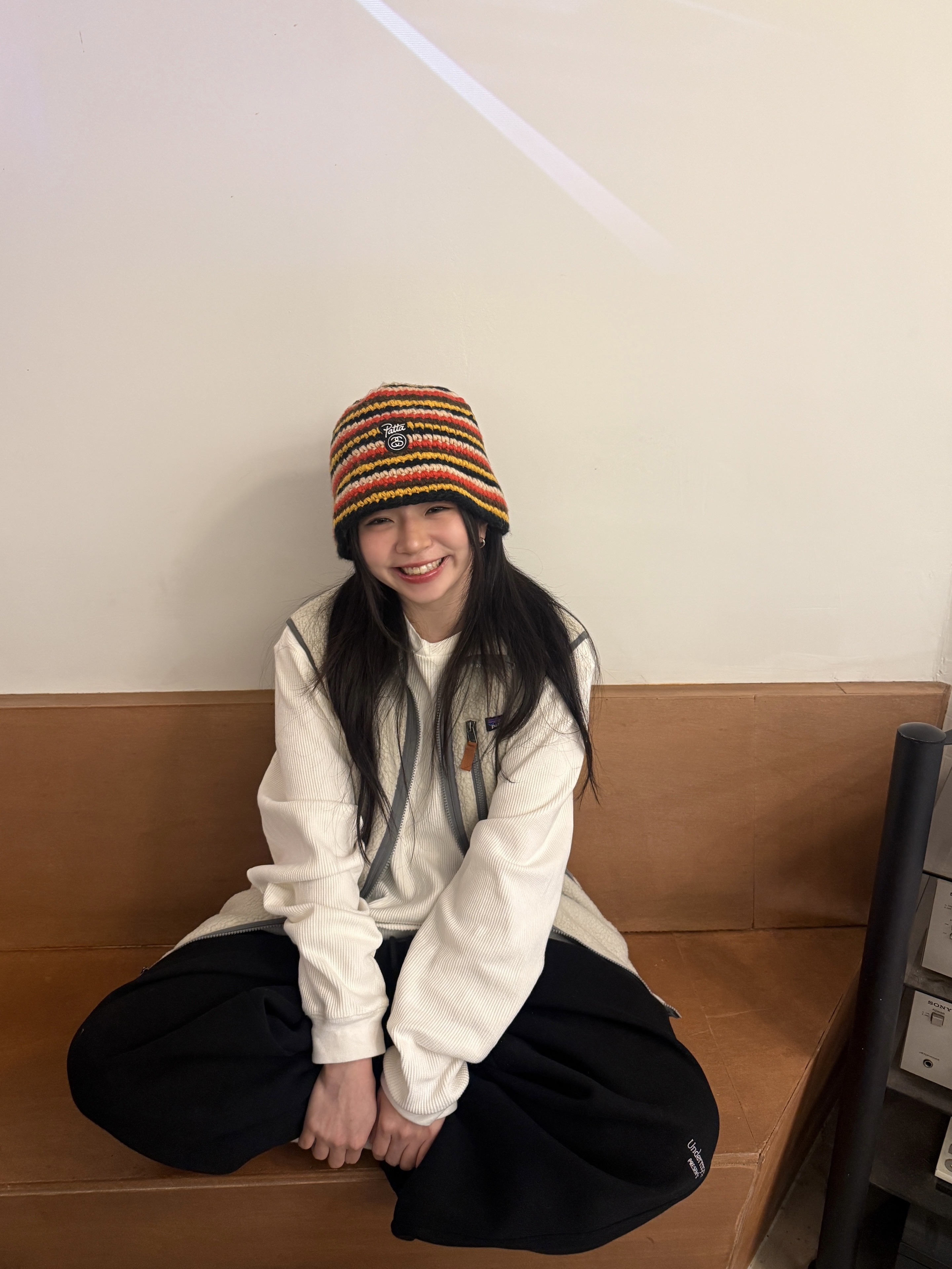 Stussy x Patta Striped Knit Bucket Hat Multi, Patagonia Retro Pile Fleece Vest Pelican 착용 스타일 - 3