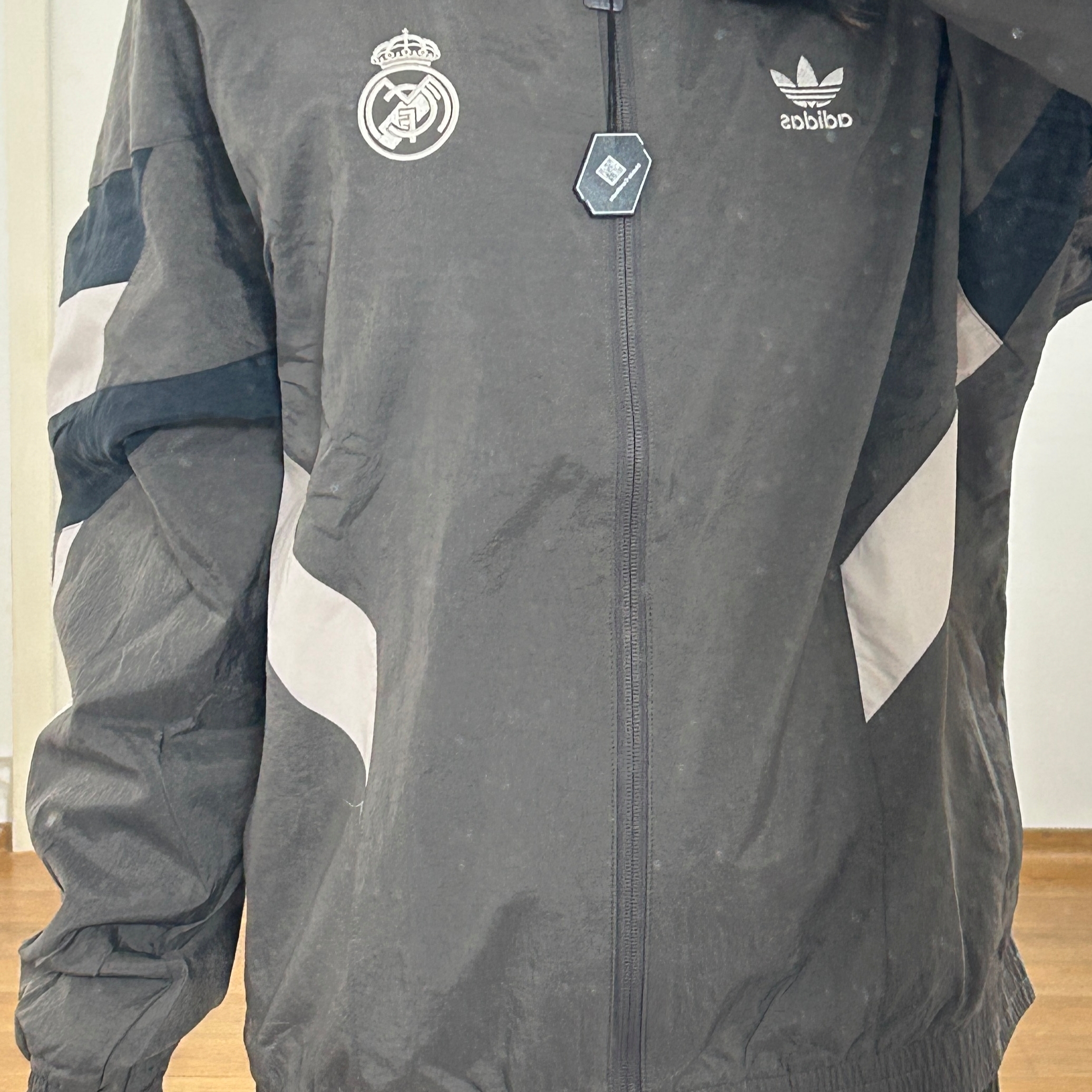 Adidas Real Madrid Originals Track Top Charcoal Grey - KR Sizing 착용 스타일 - 2