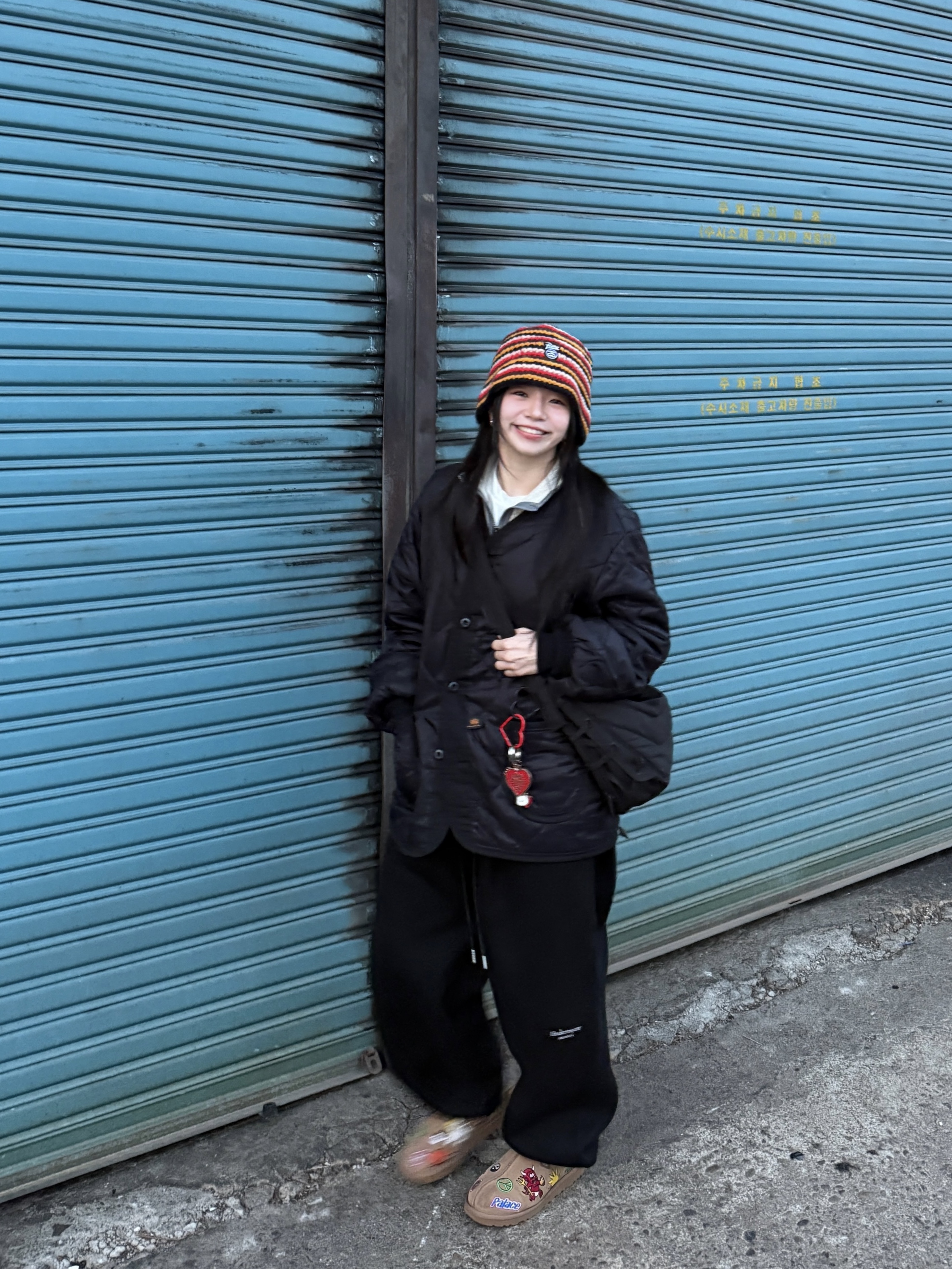 Stussy x Patta Striped Knit Bucket Hat Multi, Undermycar Mu.03 Anti Fxxking Logo Play Oversized Sweat Jogger Black 착용 스타일 - 2