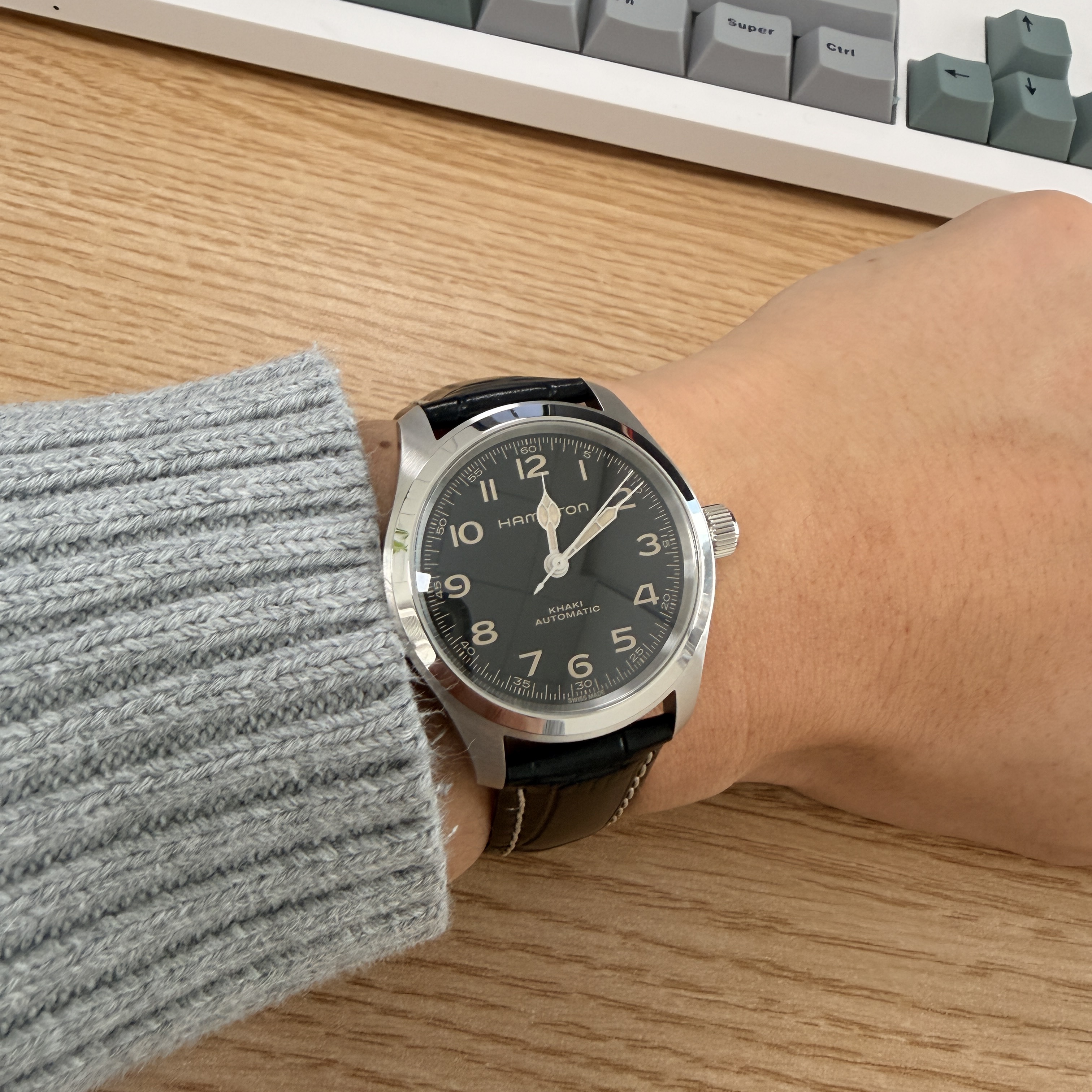 Hamilton Khaki Field Murph 38mm Automatic Stainless Steel Leather Black 착용 스타일