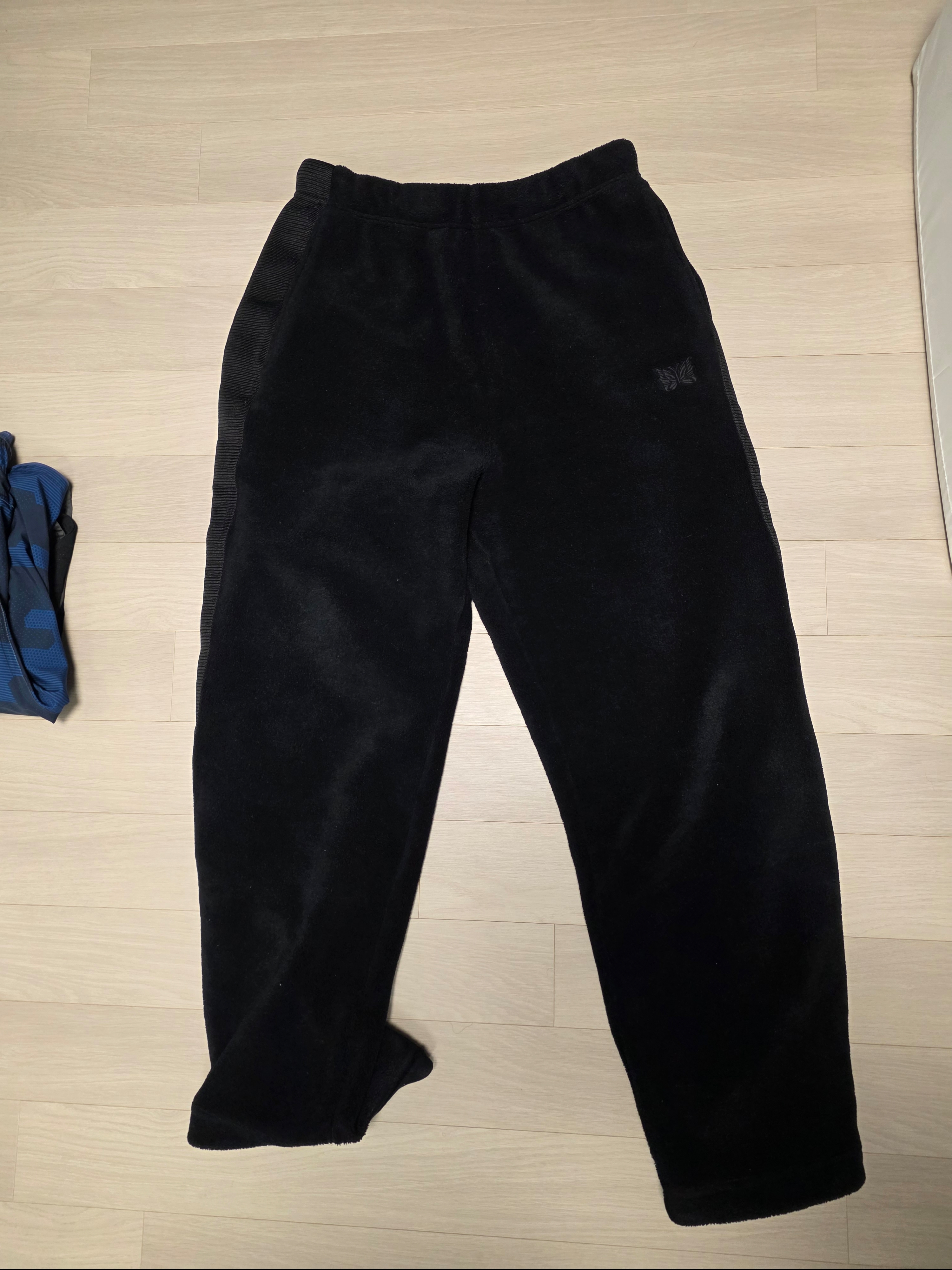 Uniqlo x Needles Fleece Wide Pants Black - KR 착용 스타일