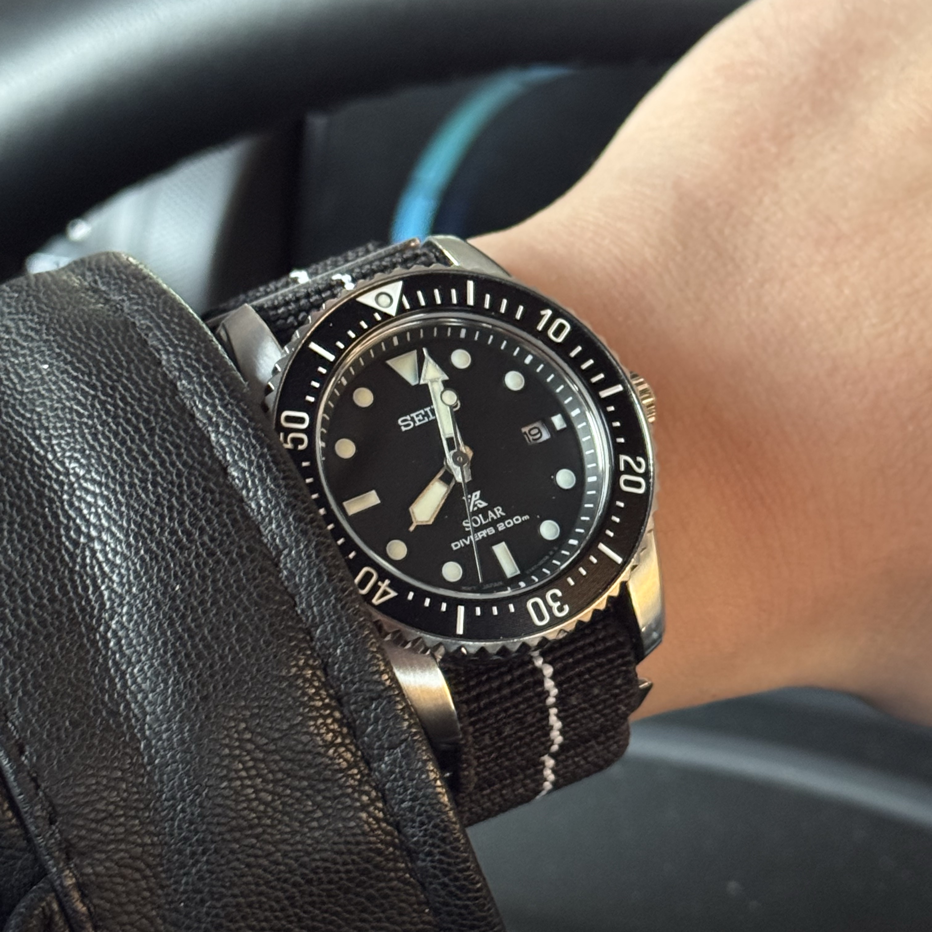 Seiko Prospex SNE573/SBDN075 38.5mm Black 착용 스타일 - 1