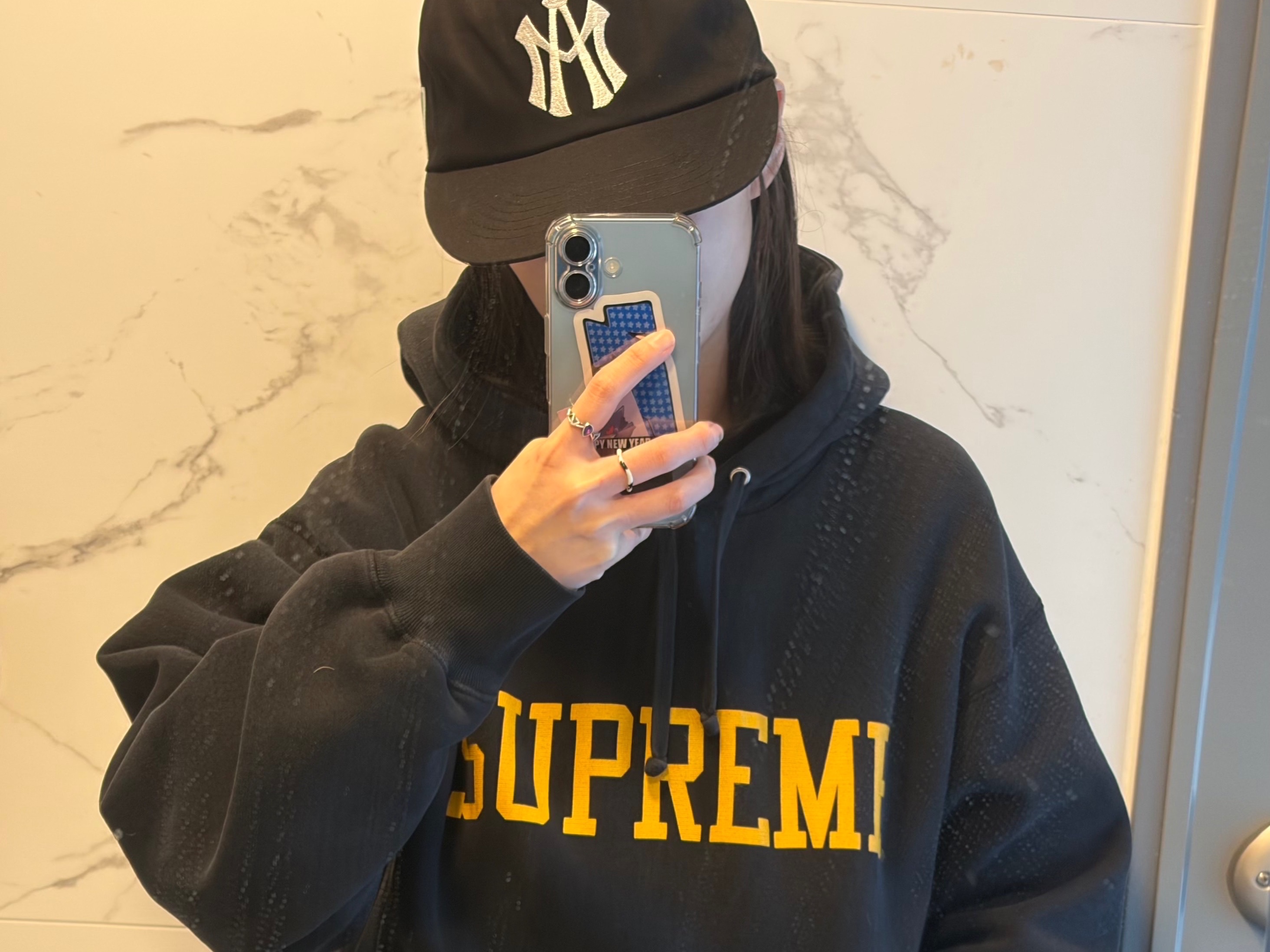 Aftermath Atm Logo Ball Cap Black, L.L.Bean Classic Fleece Pullover Regular Charcoal Heather 착용 스타일 - 8
