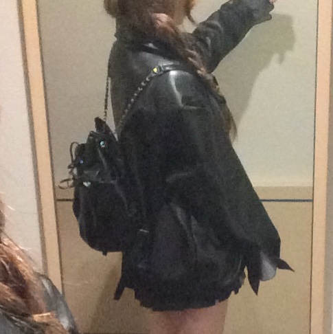 Matin Kim Draw String Ribbon Back Pack Black 착용 스타일