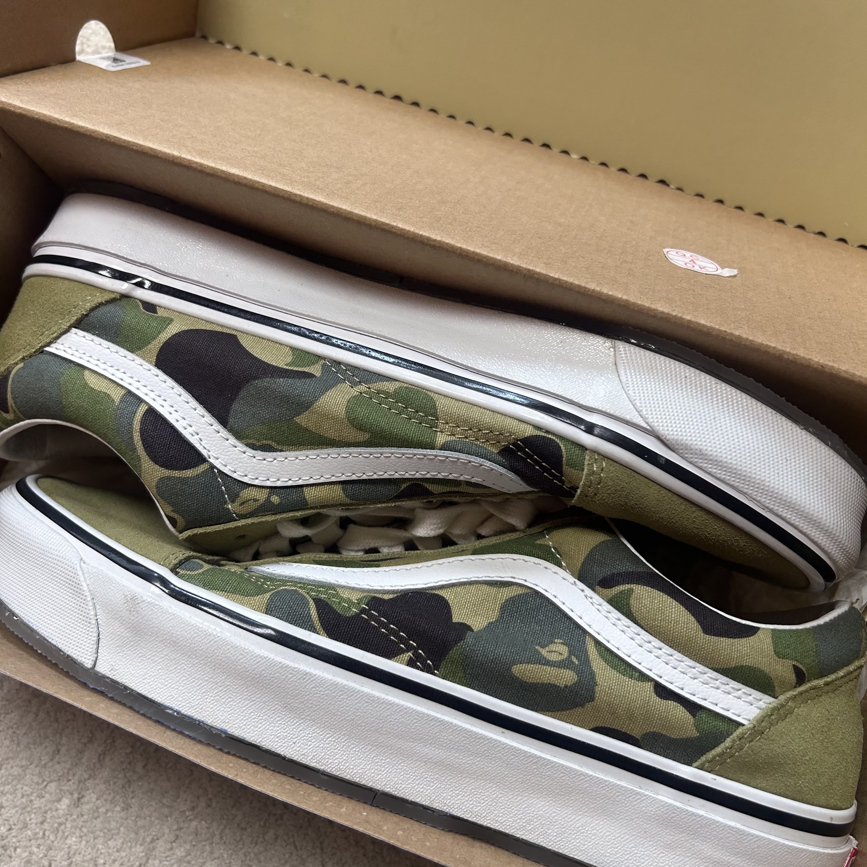 Vans x BAPE Old Skool 36 DX ABC Camo 착용 스타일