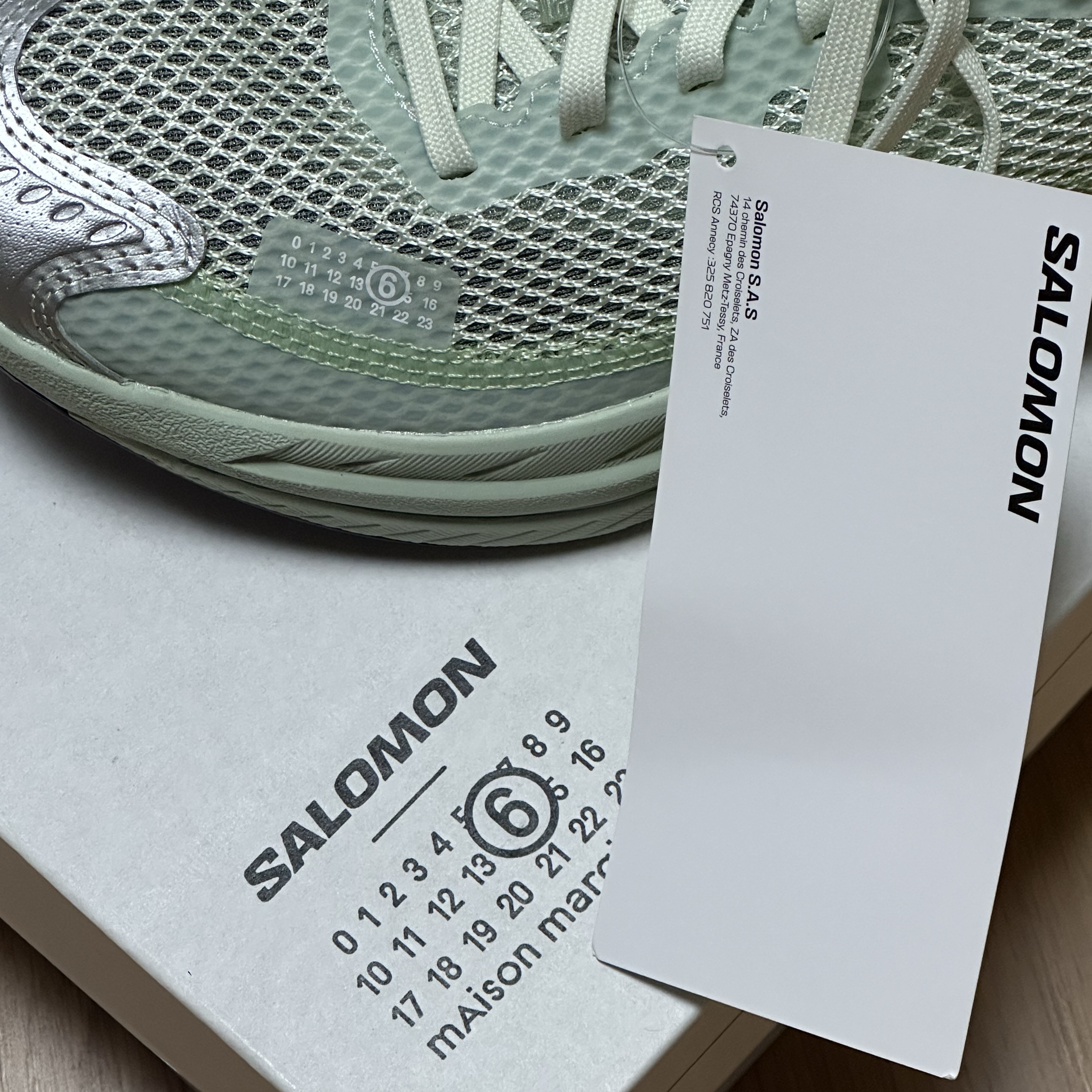 Salomon x MM6 Maison Margiela Spectur 2 Seafoam Green 착용 스타일 - 3
