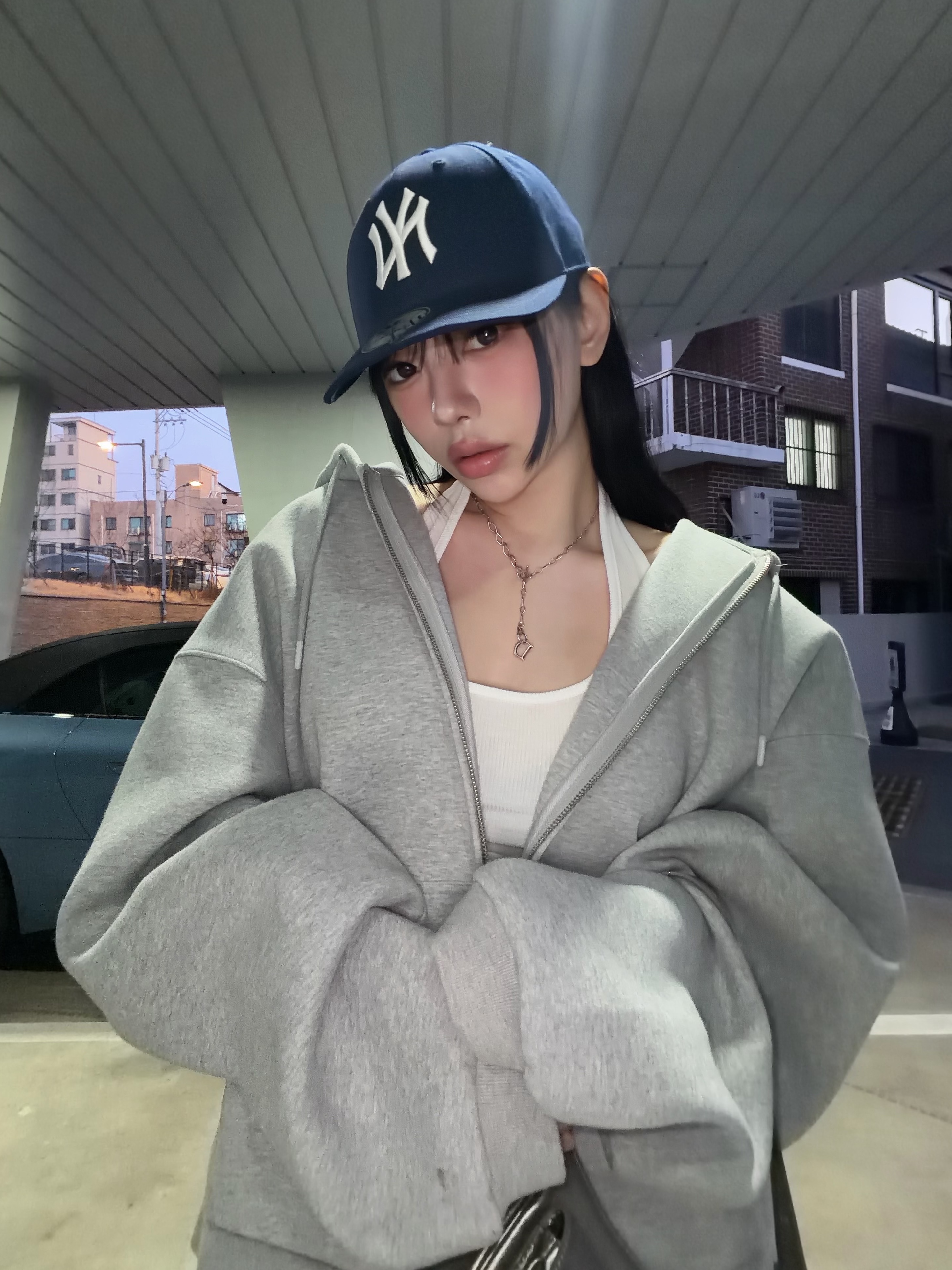 Nonnod Scuba Zip Hoodie Grey, Nonnod Scuba Zip Hoodie Grey 착용 스타일 - 1