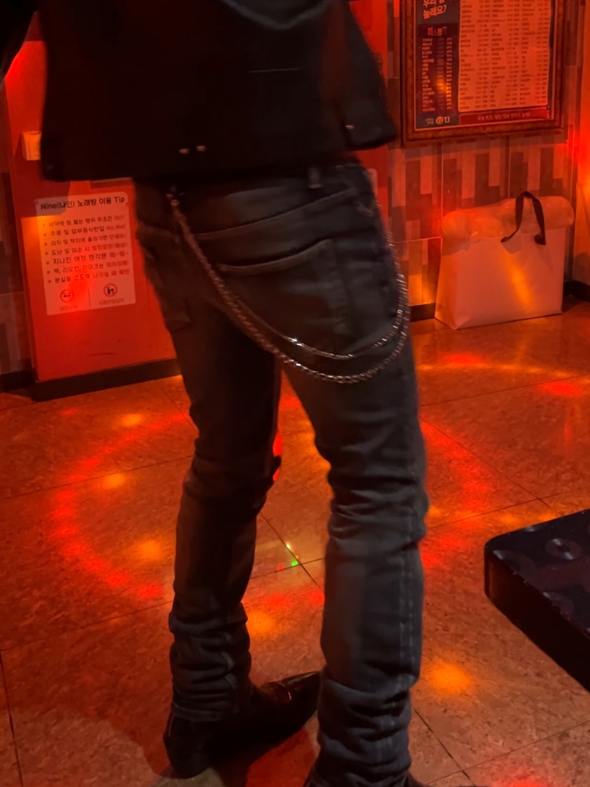 Undermycar 25FW Slim Straight Washed Slab Denim Washed Blue 착용 스타일 - 2