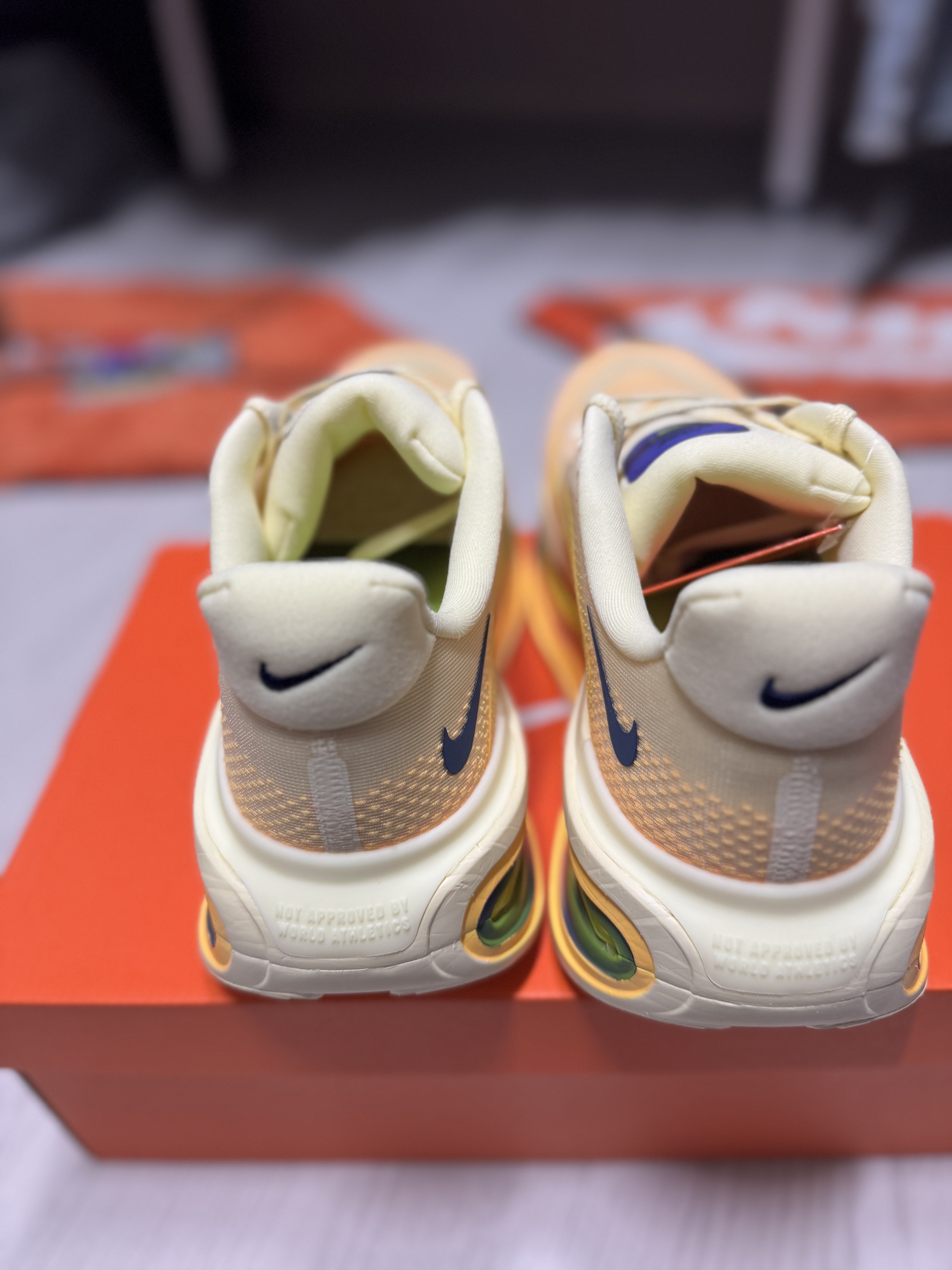 Nike Vomero Premium Alabaster Blue Void 착용 스타일 - 3