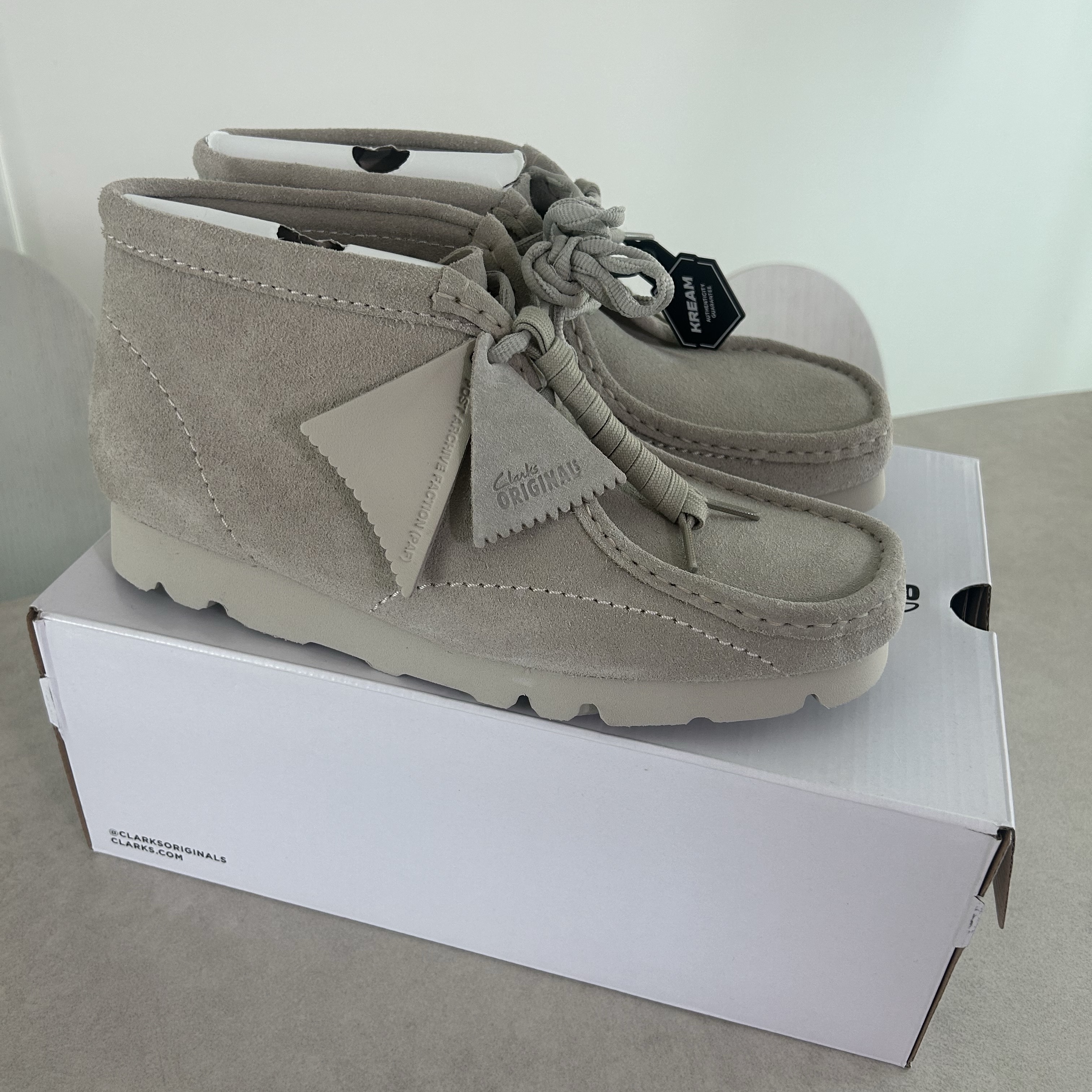 Clarks x Post Archive Faction (Paf) WallabeeBT Beige Suede 착용 스타일