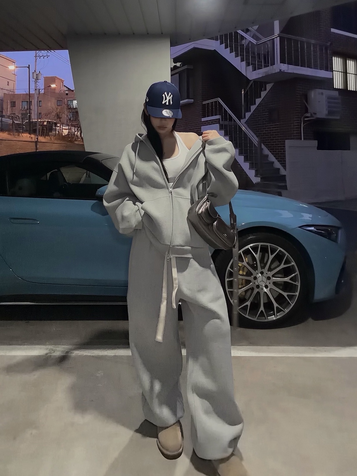 Nonnod Scuba Zip Hoodie Grey, Nonnod Scuba Pajama Pants Grey 착용 스타일