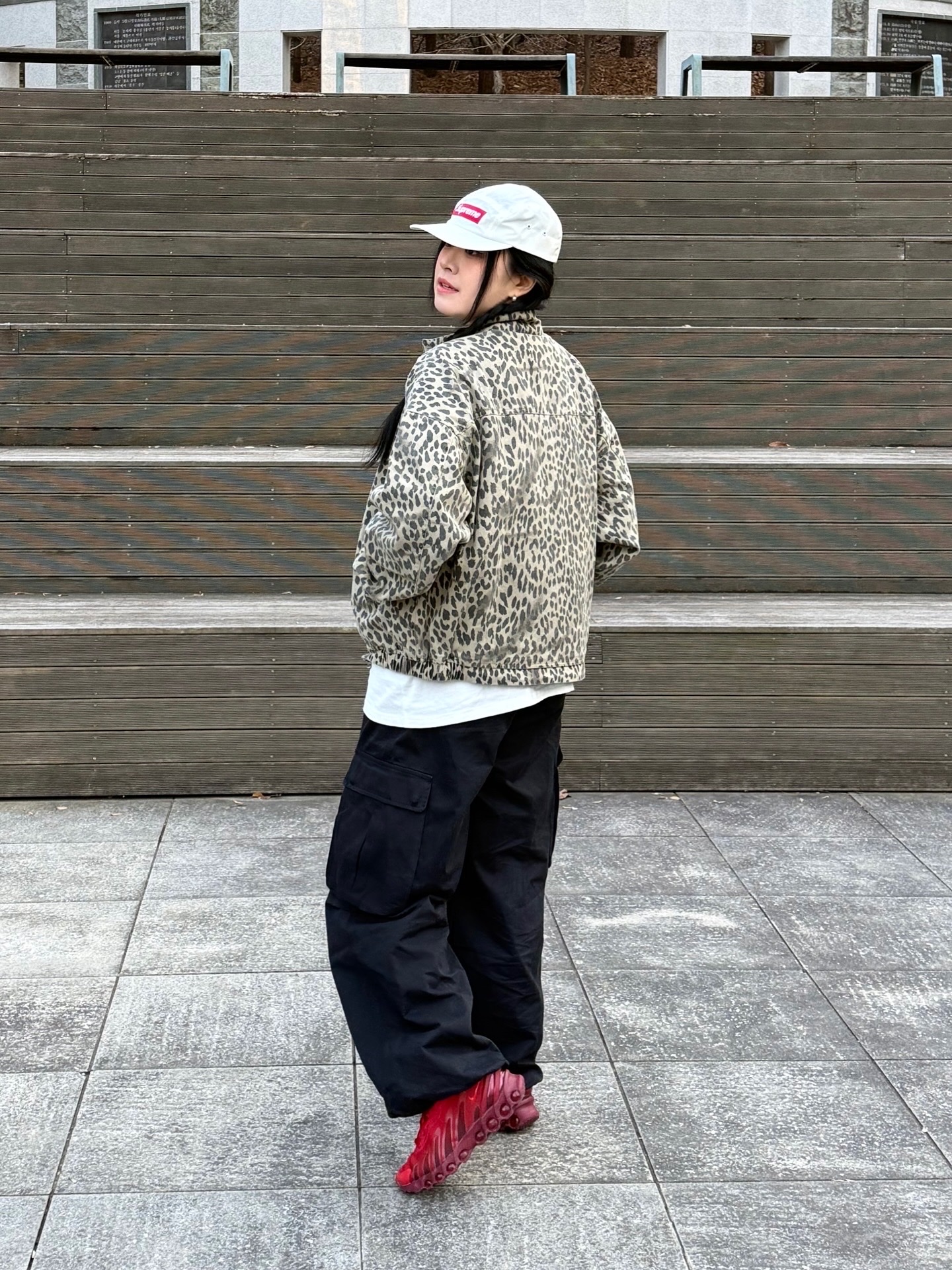 (W) Nike Air Max Dn8 University Red Tough Red, Supreme Waxed Ripstop Camp Cap White - 24FW 착용 스타일