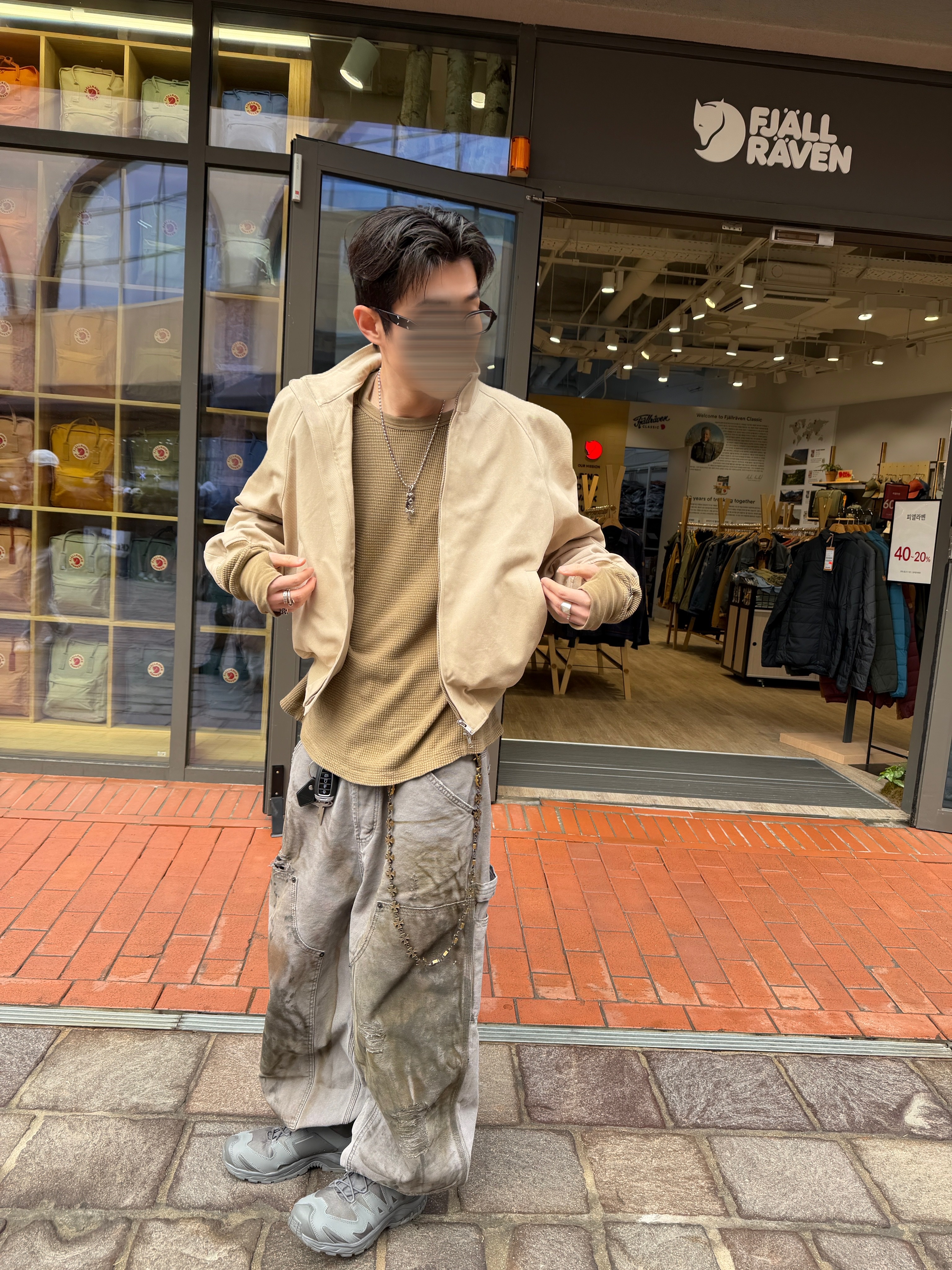 Undermycar Workers Distressed Dirty Painting Carpenter Gray - 25SS, Undermycar Cross Of Iron 23 Link Chain Antique Gold - 25SS 착용 스타일 - 3