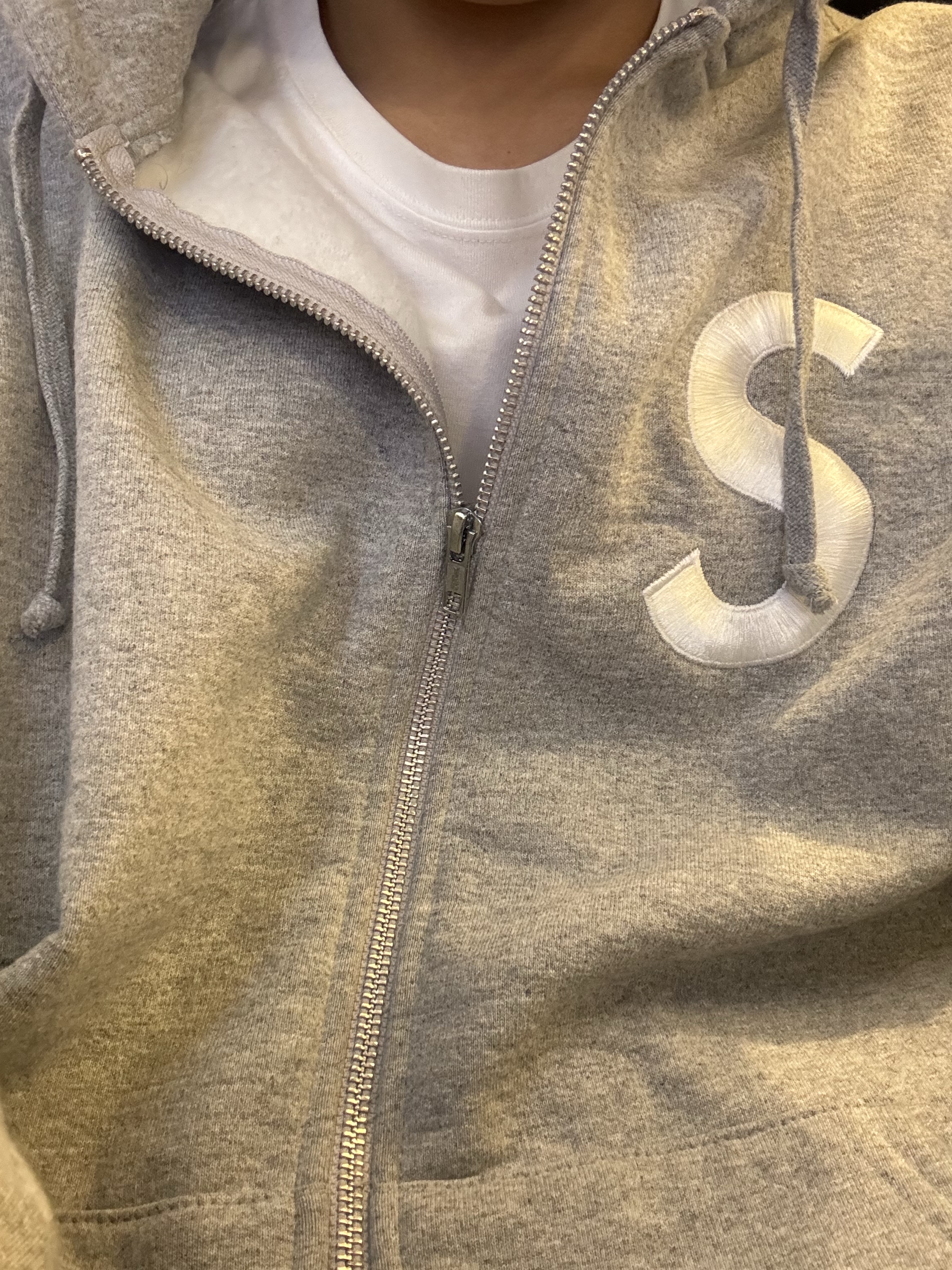 Supreme S Logo Zip Up Hooded Sweatshirt Heather Grey - 25FW 착용 스타일