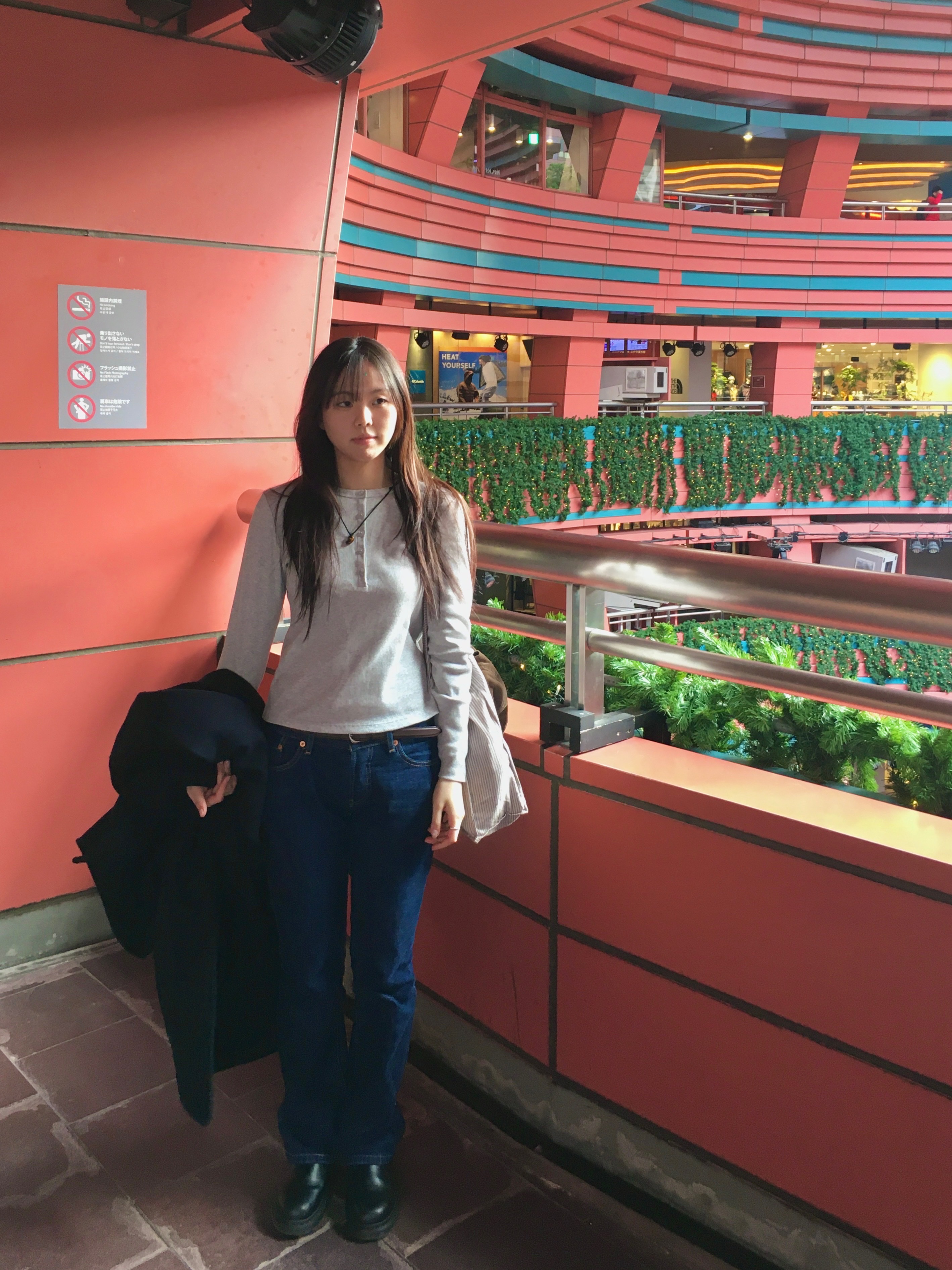 Dr. Martens 2976 Mono Smooth Leather Chelsea Boots Black μ°©μ© μ€νμΌ - 2