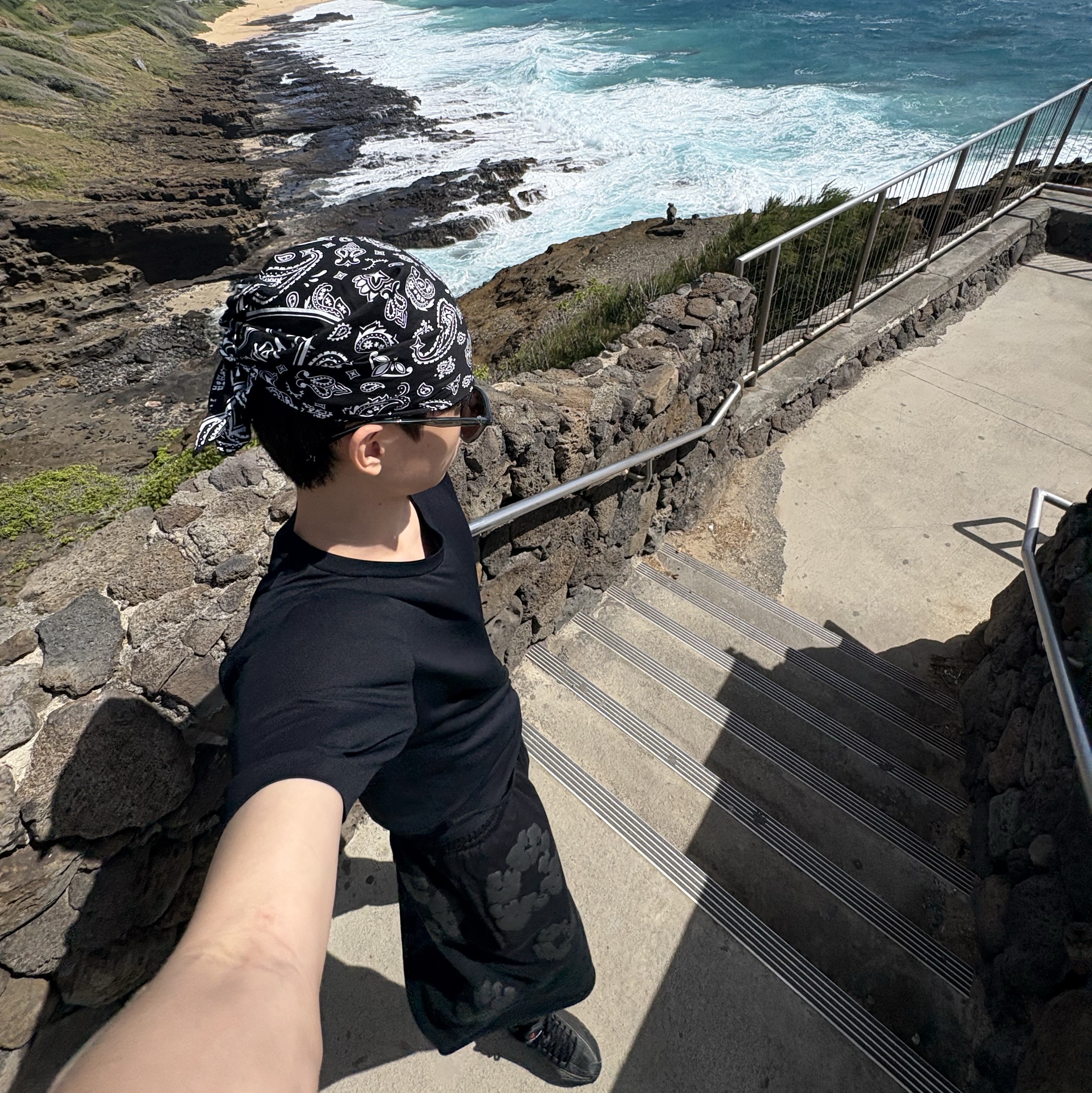 Denim Tears Mono Wreath Sweatshorts Black 착용 스타일