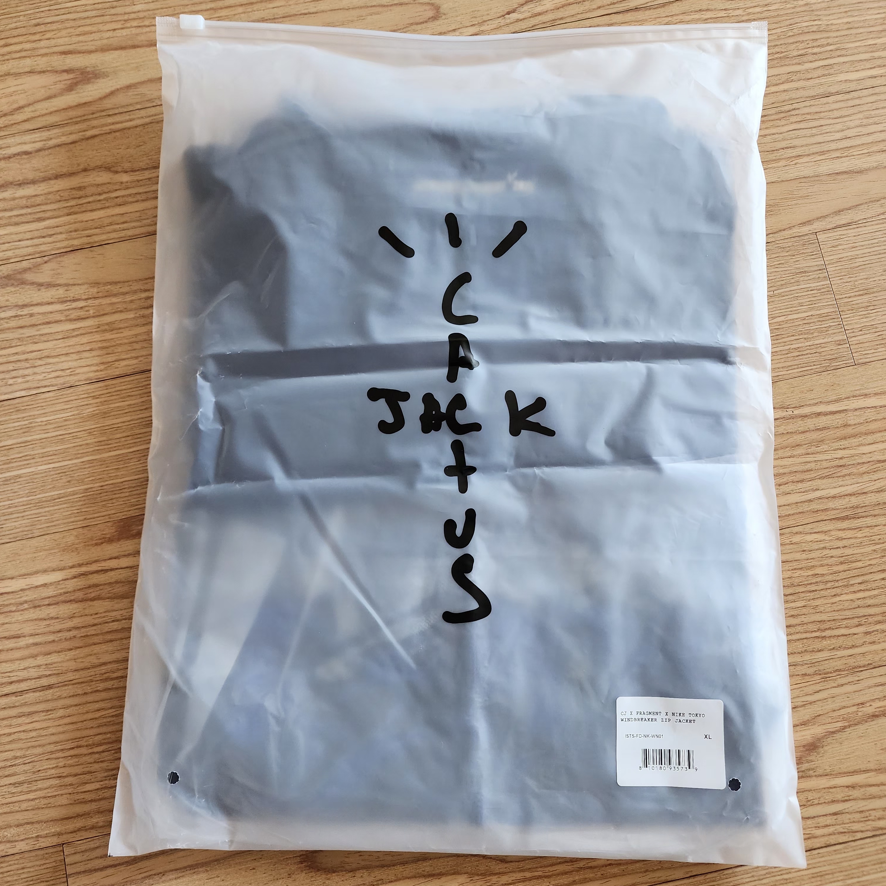 Travis Scott Cactus Jack x Fragment x Nike Tokyo Windbreaker Zip Jacket Navy 착용 스타일 - 1