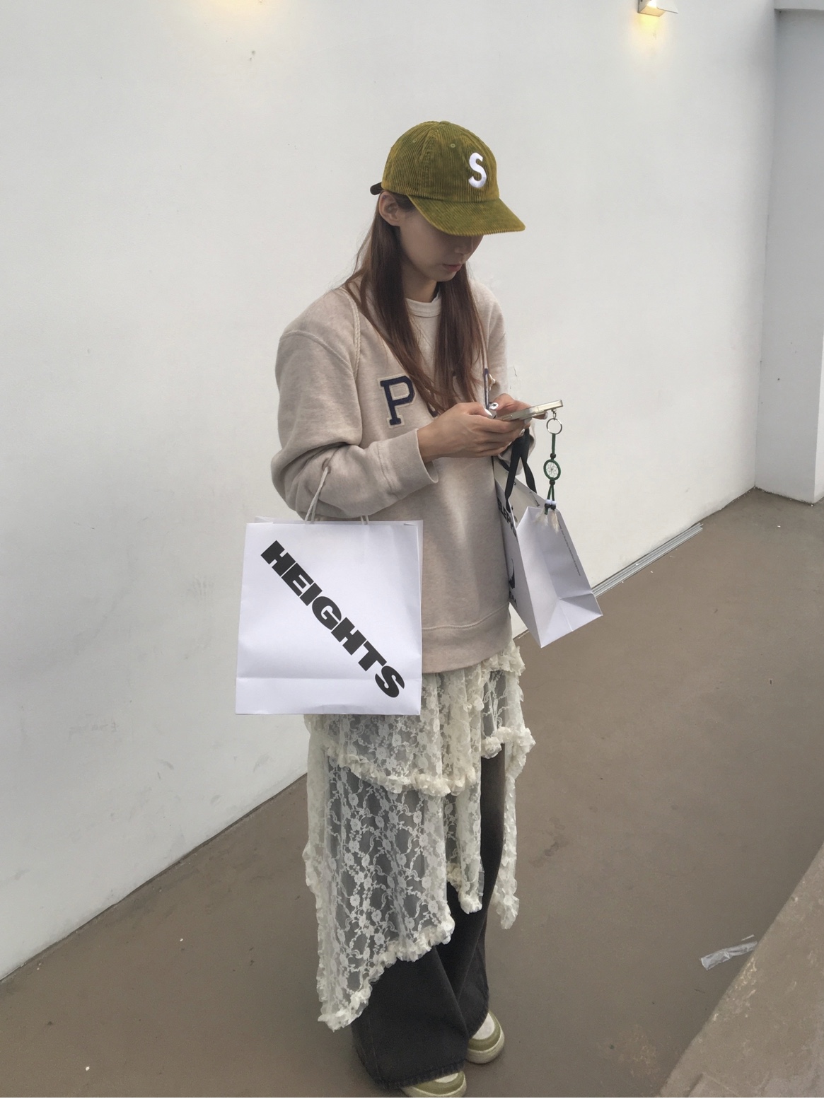 Supreme Corduroy S Logo 6-Panel Bleached Olive - 23FW, (W) Nike Air Force 1 Low Rough Green 착용 스타일