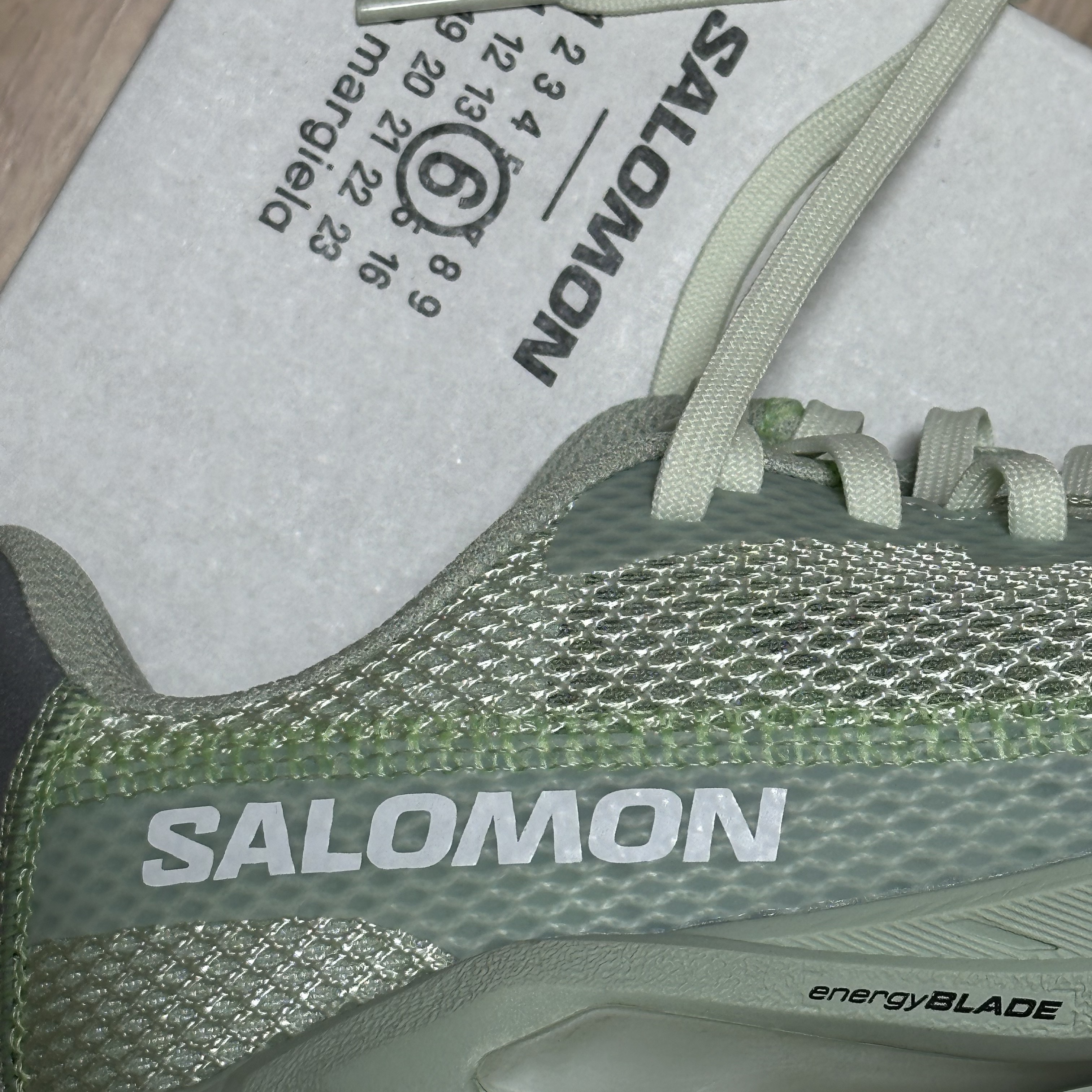 Salomon x MM6 Maison Margiela Spectur 2 Seafoam Green 착용 스타일 - 4