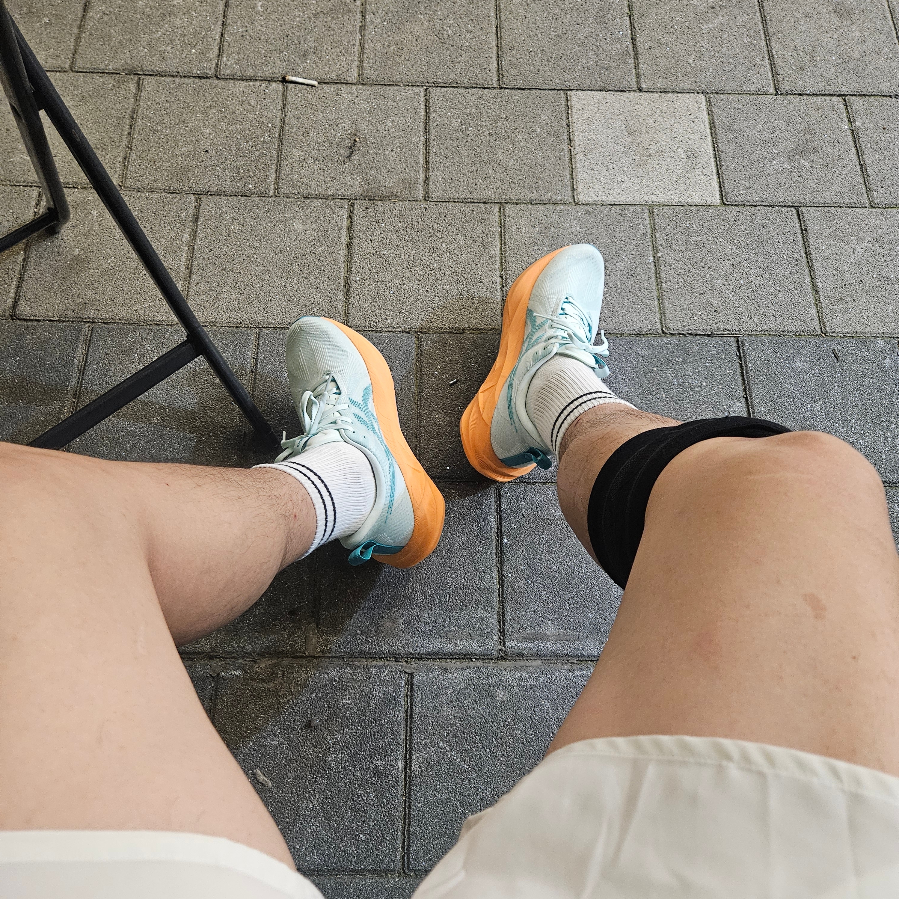 Asics Novablast 5 Soothing Sea Wave Teal 착용 스타일 - 2