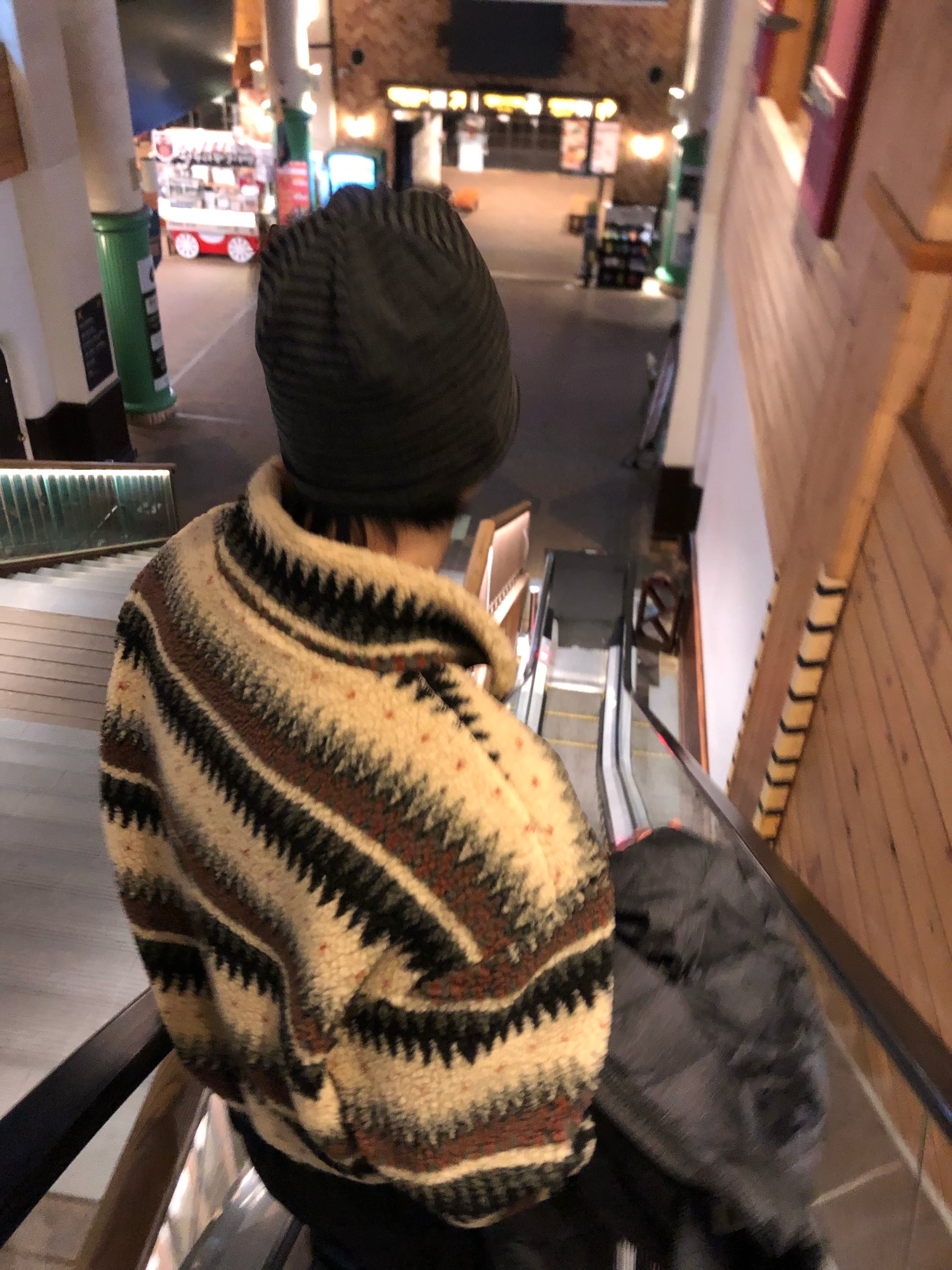 NOMANUAL NM Stripe Beanie Black 착용 스타일 - 5