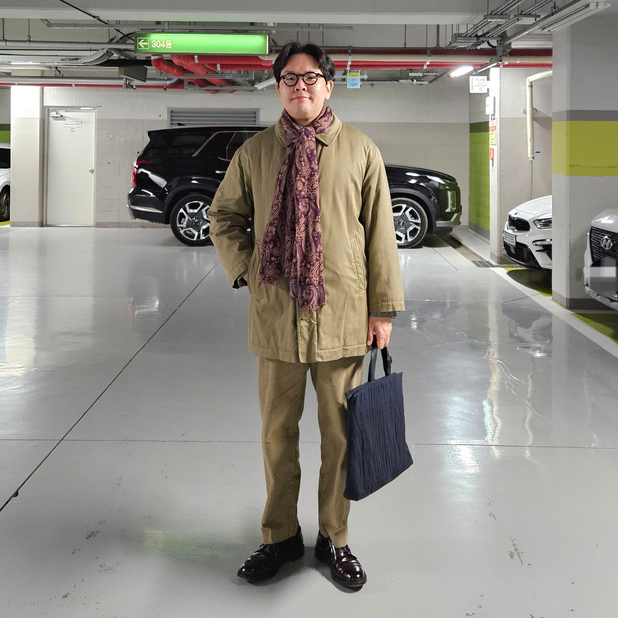 Alden 990 Cordovan Plain Toe Blucher Oxford Burgundy - D, Rolex Submariner 41mm 124060 Black Oyster 착용 스타일 - 1