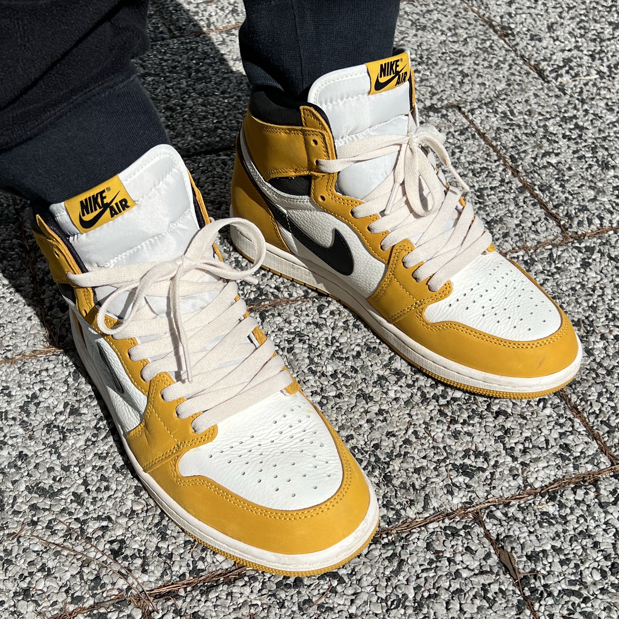 Jordan 1 Retro High OG Yellow Ochre 착용 스타일