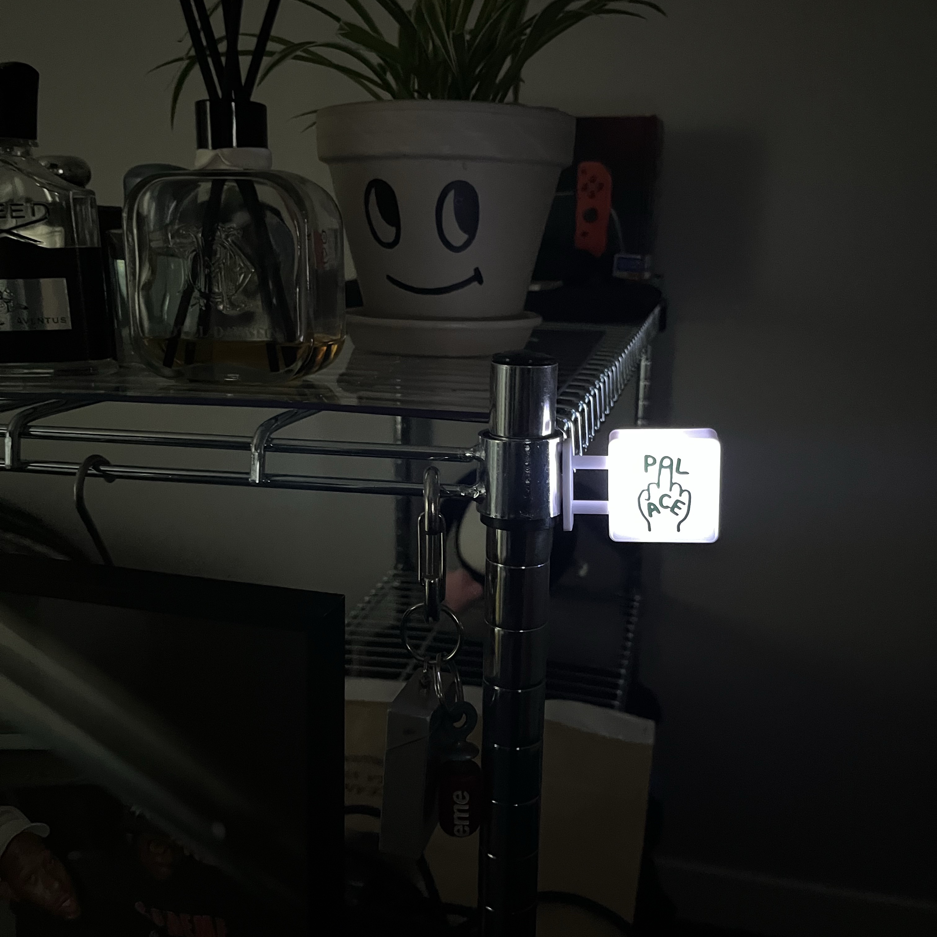 アクセサリー PALACE PAL-MART LED MAGNET WHITE / BLACK Buy Palace Pal-Mart Led Magnet 'White/Black' - P30ACC021 | GOAT