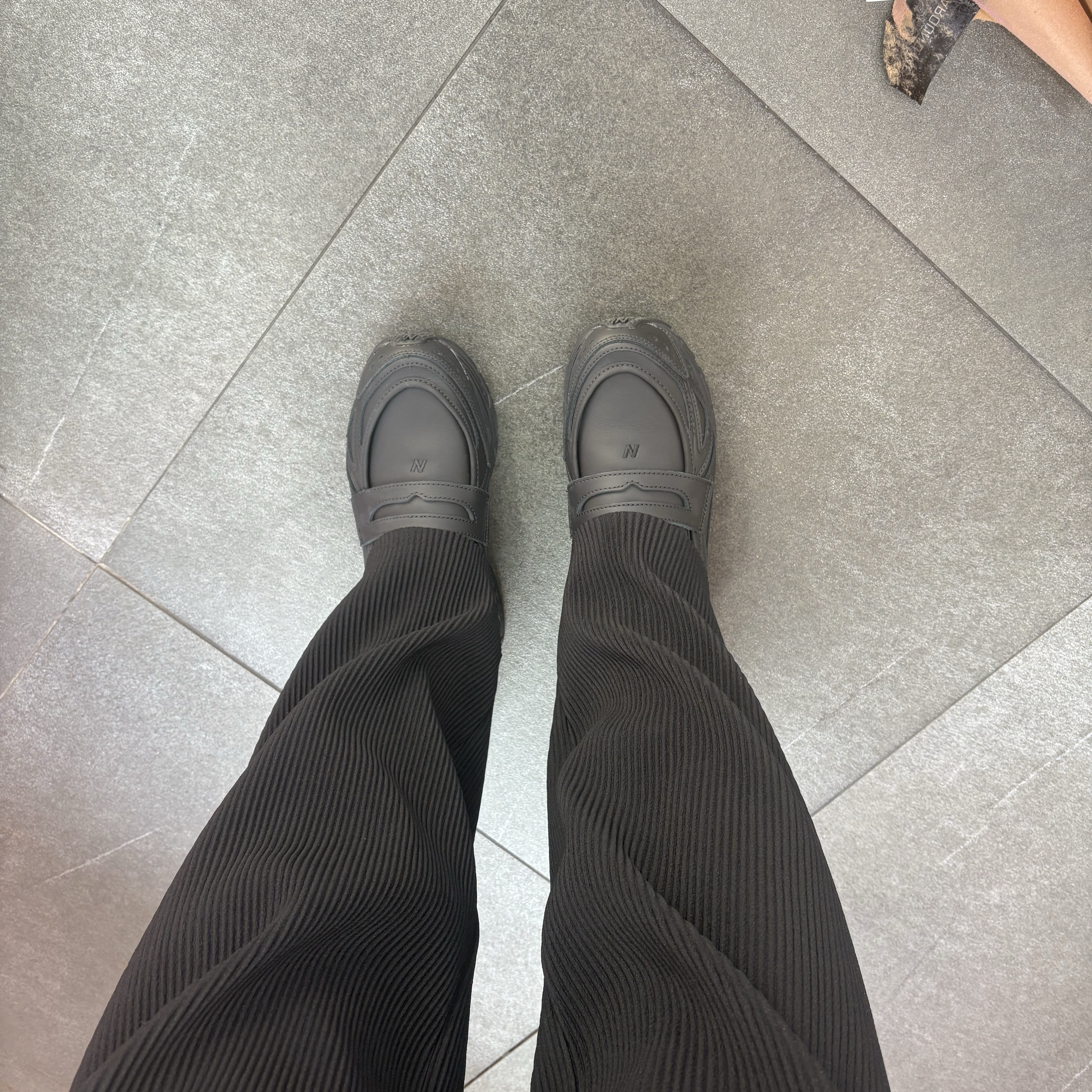 New Balance 1906L Black 착용 스타일 - 2