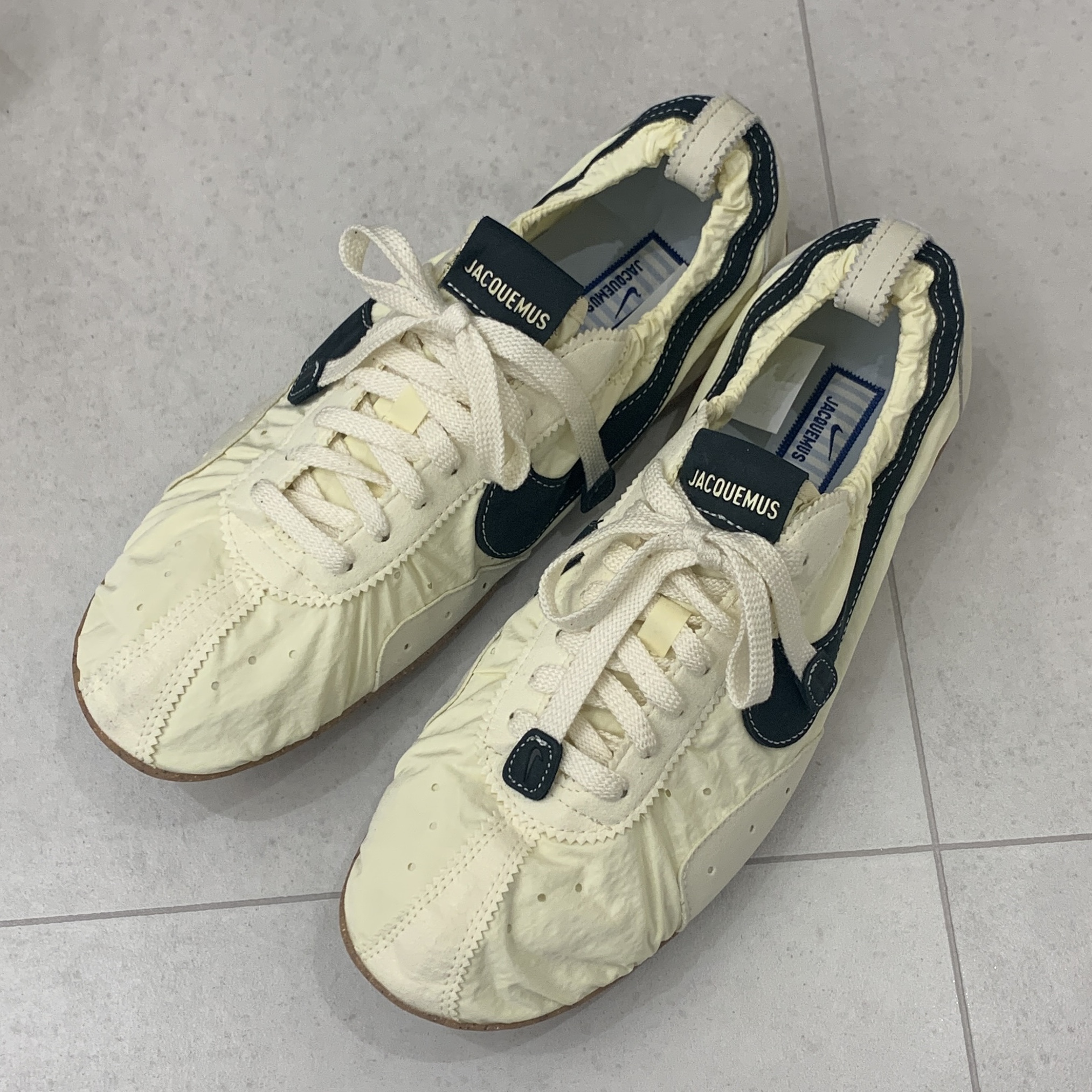 Nike x Jacquemus Moon Shoe SP Alabaster Off Noir 착용 스타일