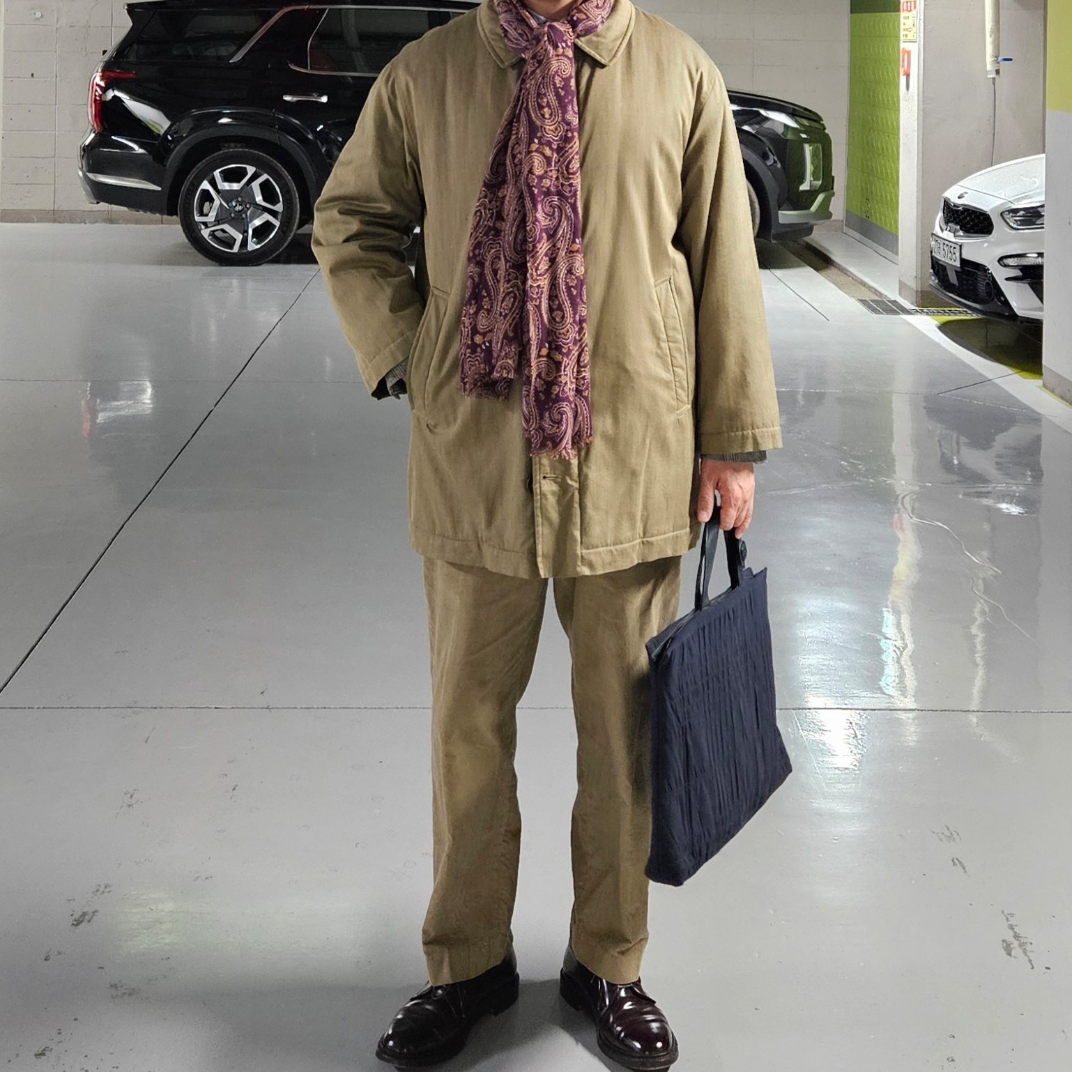 Alden 990 Cordovan Plain Toe Blucher Oxford Burgundy - D, Rolex Submariner 41mm 124060 Black Oyster 착용 스타일 - 2