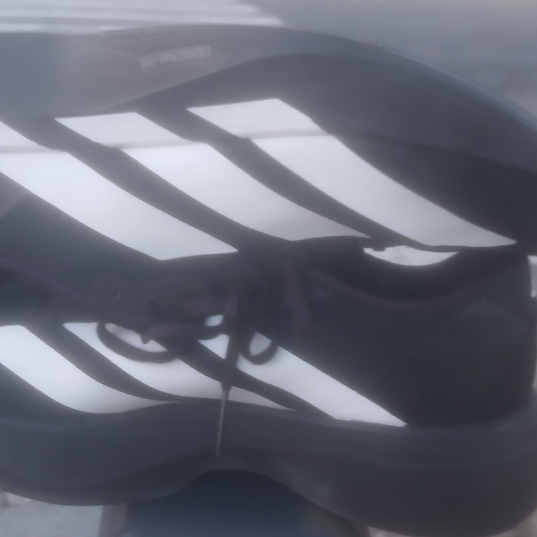 Adidas Adizero EVO SL Core Black Cloud White 착용 스타일