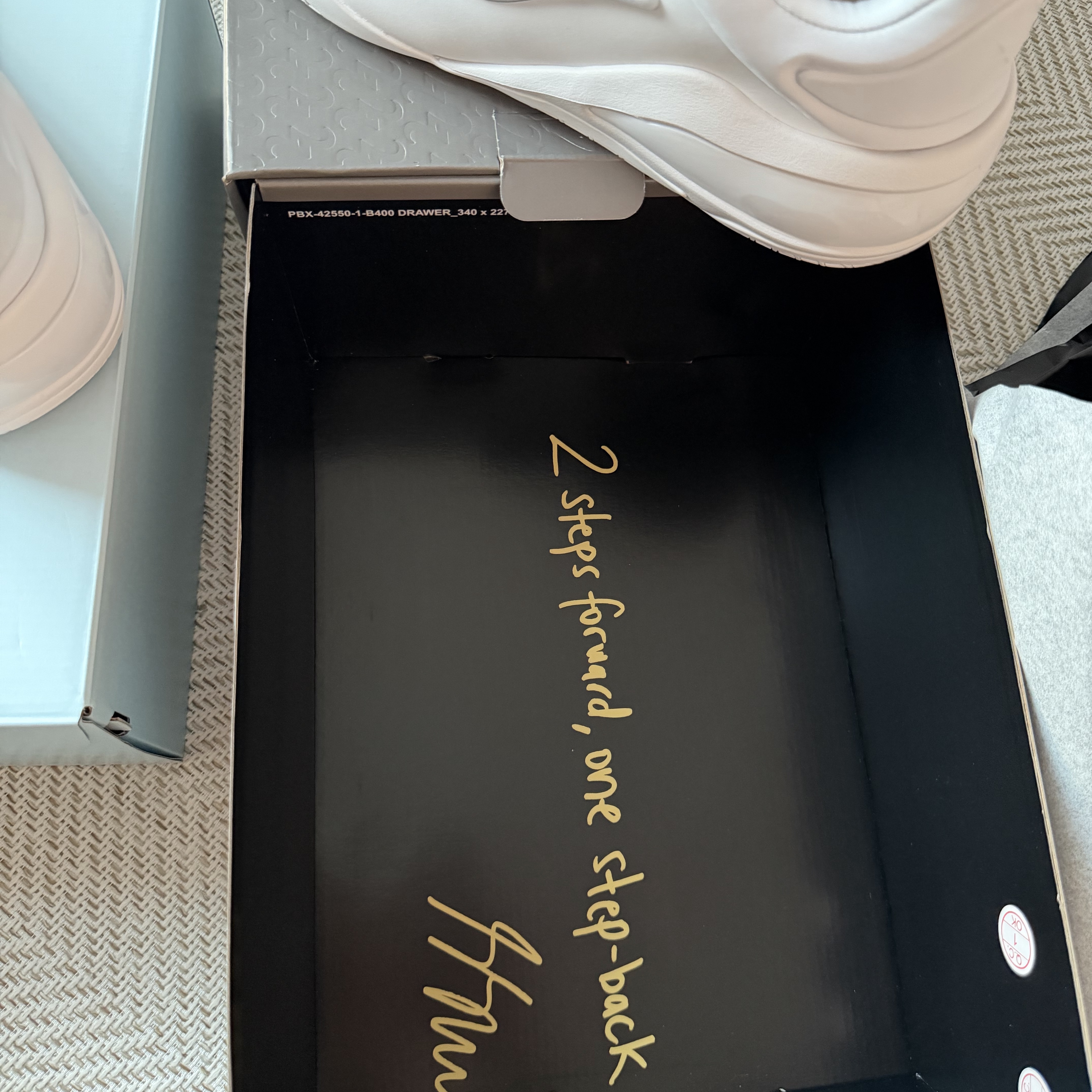 Converse x Shai 001 White 착용 스타일 - 3
