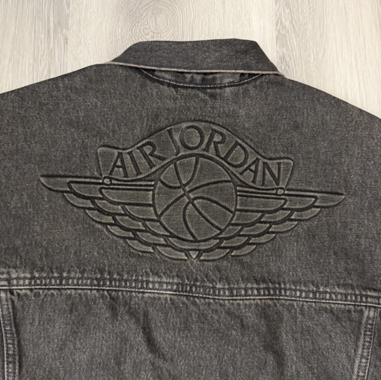 Levi's x Jordan Type III Trucker Black 착용 스타일