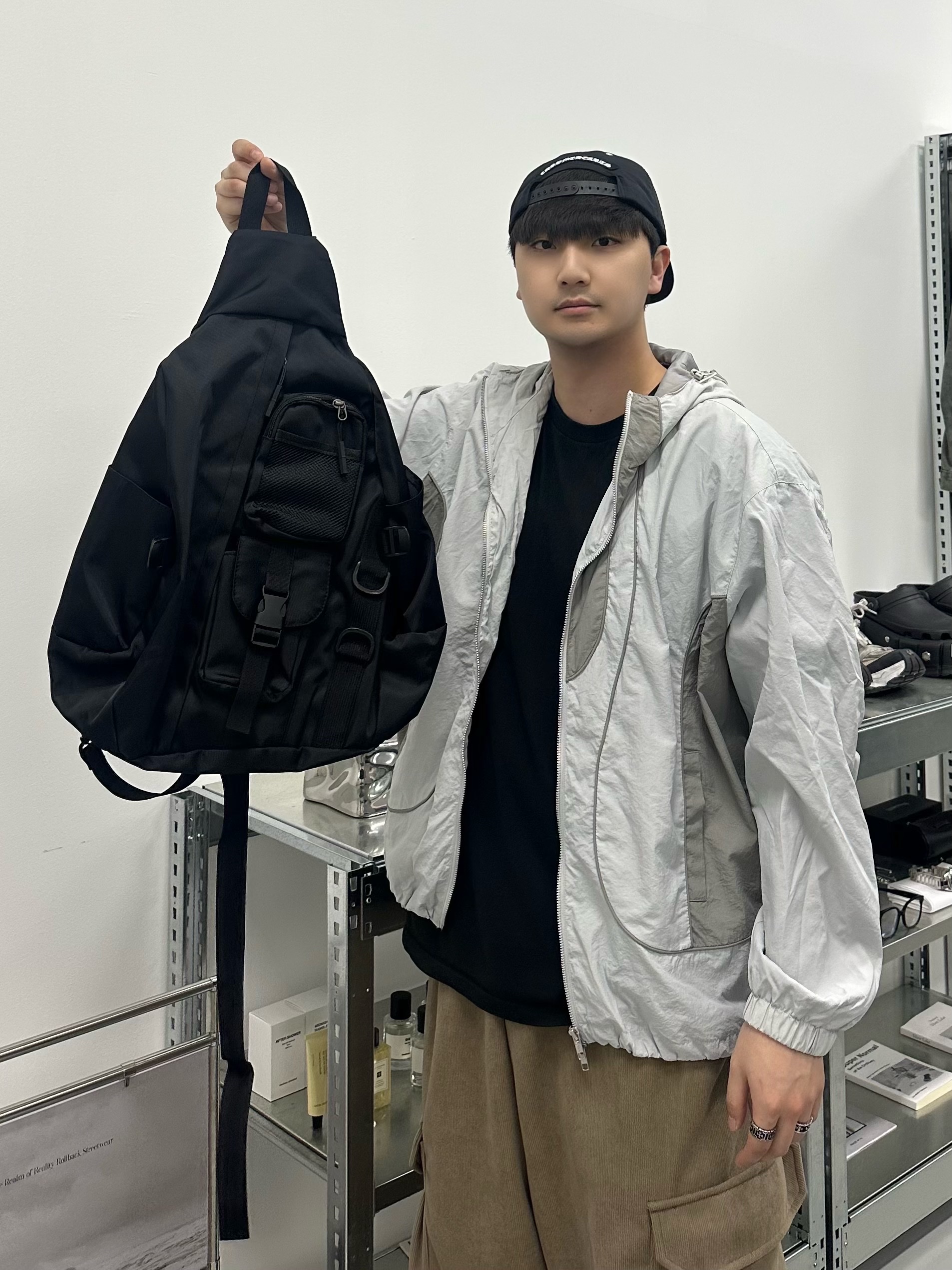Chrome Hearts CH Hollywood Trucker Hat Black 착용 스타일 - 1