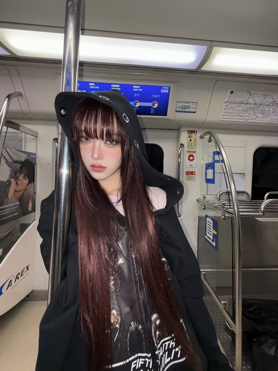 CSC Tranquility Hoodie Zip Up Black 착용 스타일 - 1