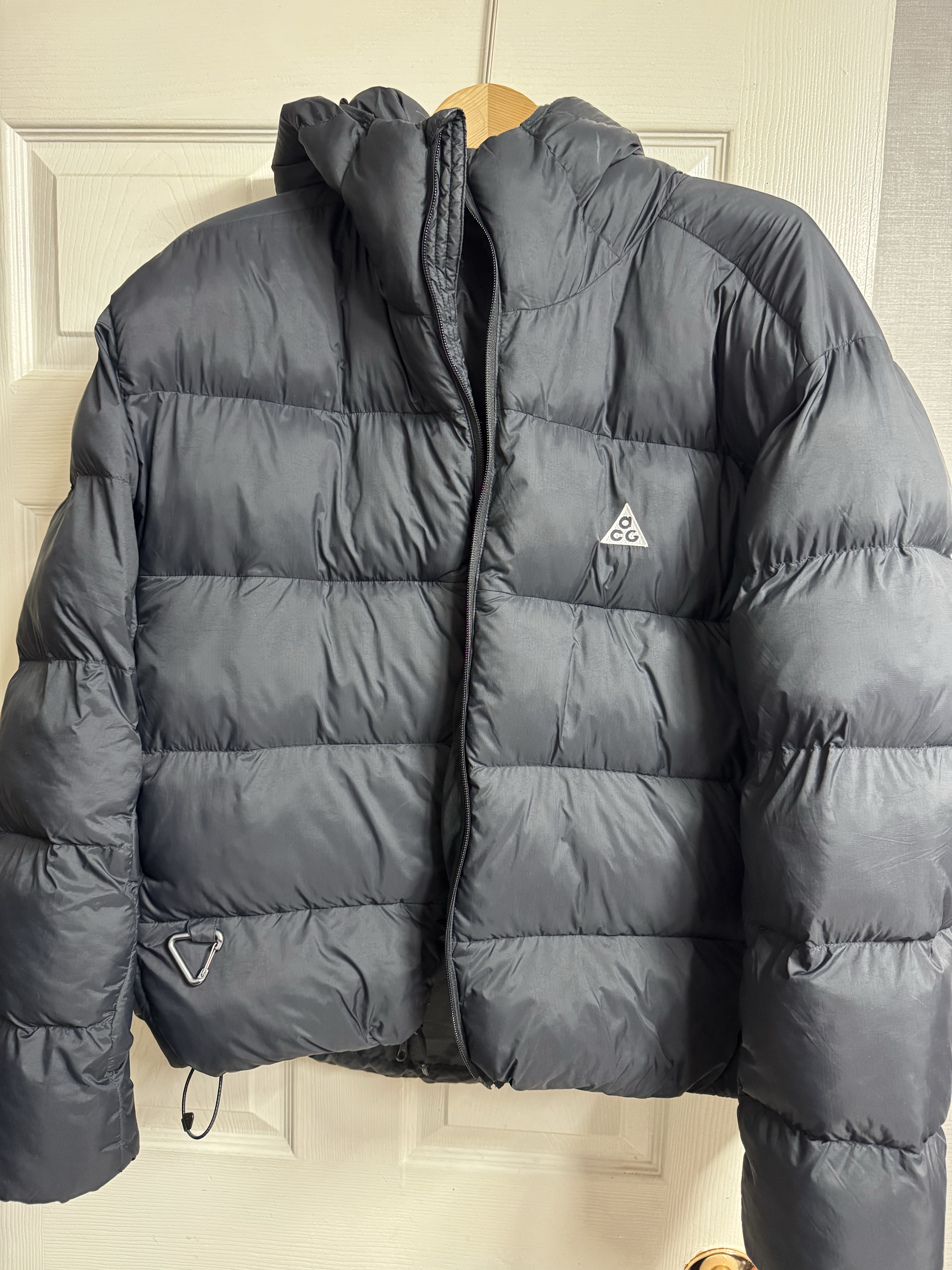 Nike ACG Lunar Lake PrimaLoft Therma-Fit ADV Loose Hooded Jacket Light Orewood Brown Anthracite - Asia, Nike ACG Lunar Lake Therma-Fit ADV Jacket Anthracite Black - Asia 착용 스타일 - 3