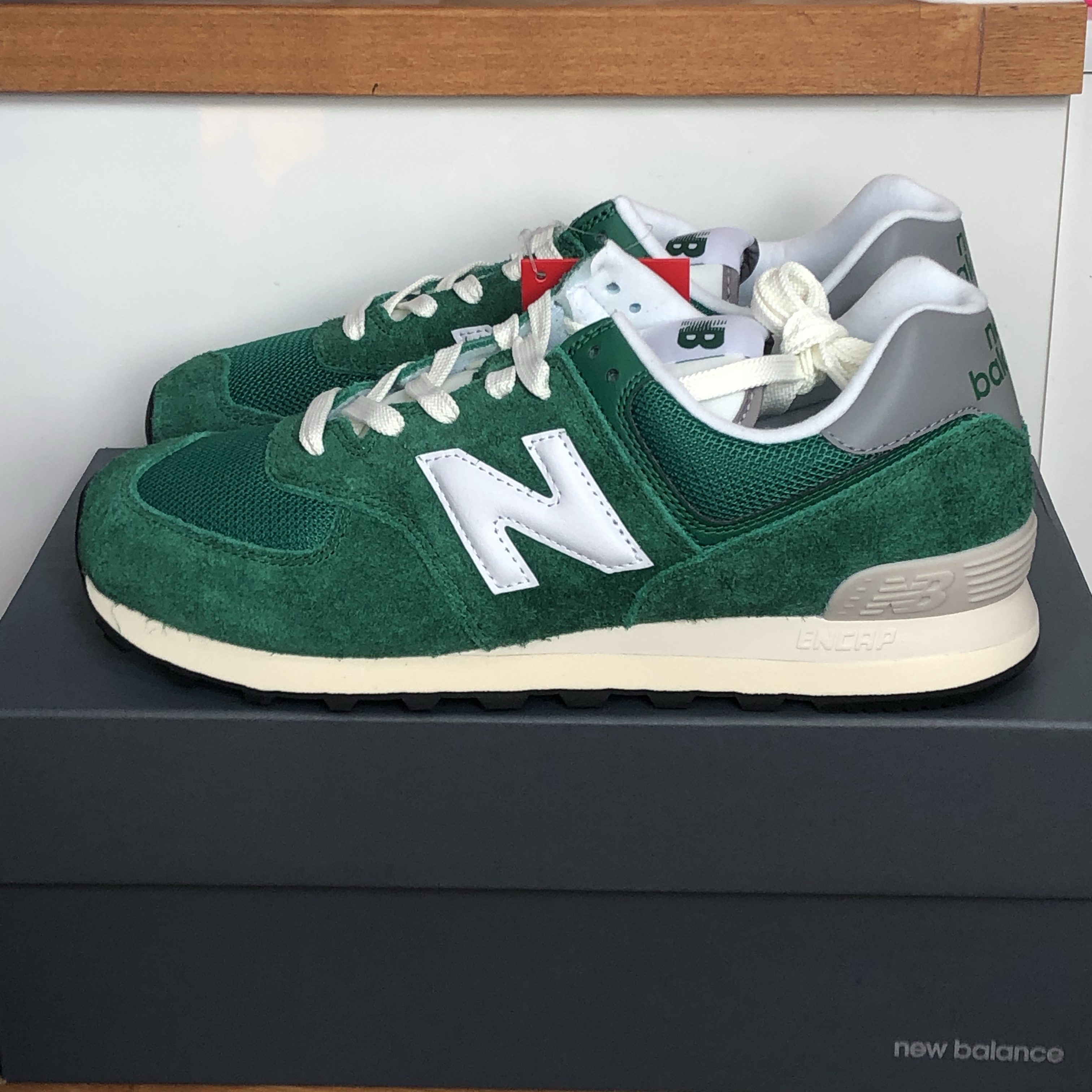 New Balance 574 Heritage Grass Green 착용 스타일