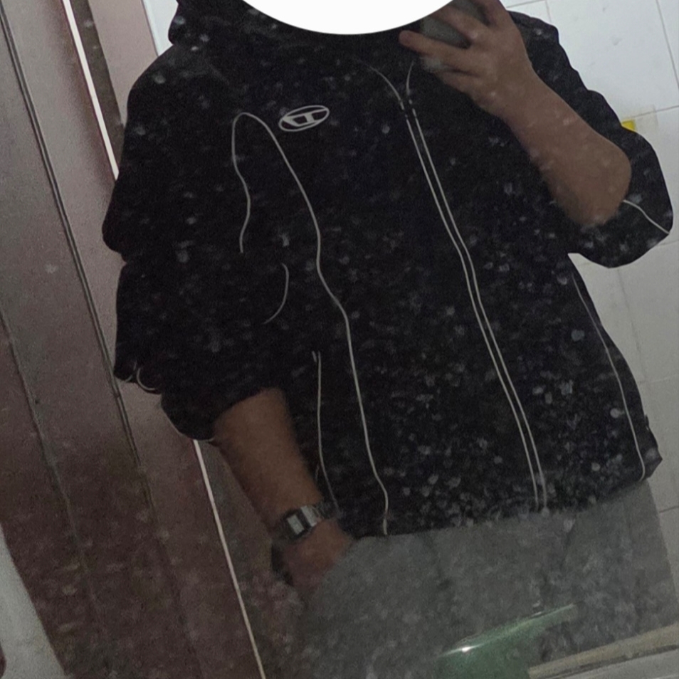 Diesel J-Hives Windbreaker with Contrast Piping Black 착용 스타일