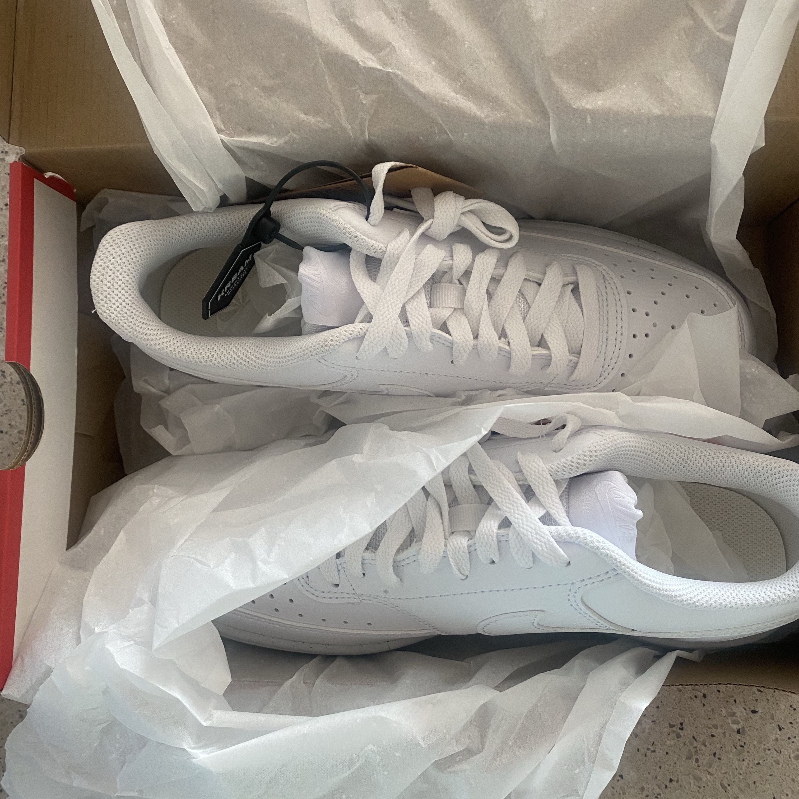 Nike Court Vision Low Next Nature White 착용 스타일