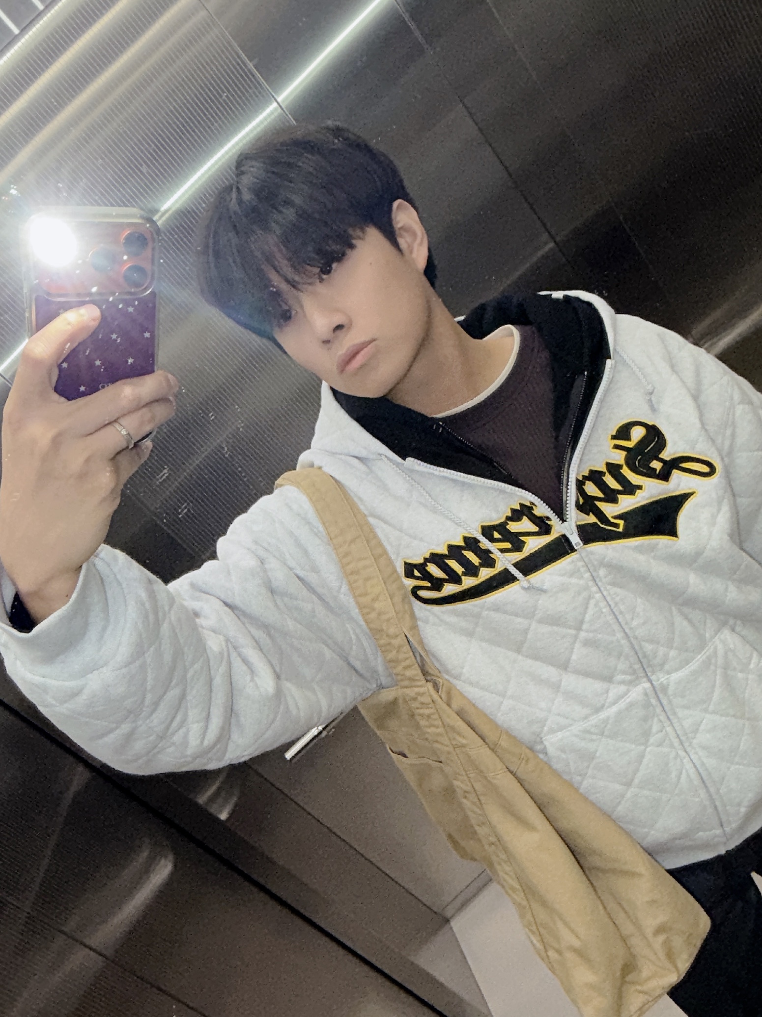 Supreme Quilted Zip Up Hooded Sweatshirt Ash Grey - 25FW 착용 스타일 - 2