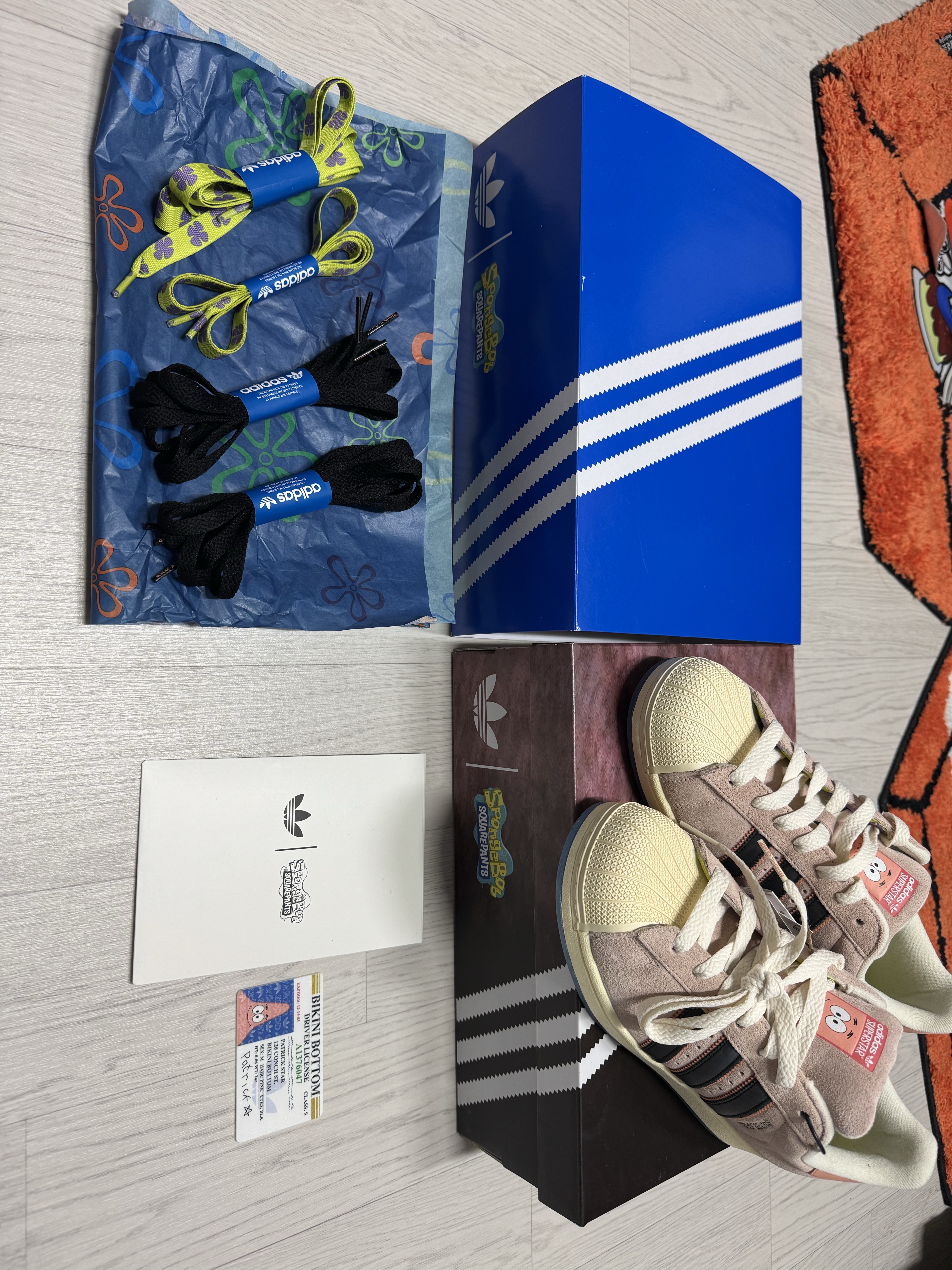 Adidas x Spongebob Patrick Superstar Black Core Black 착용 스타일 - 2