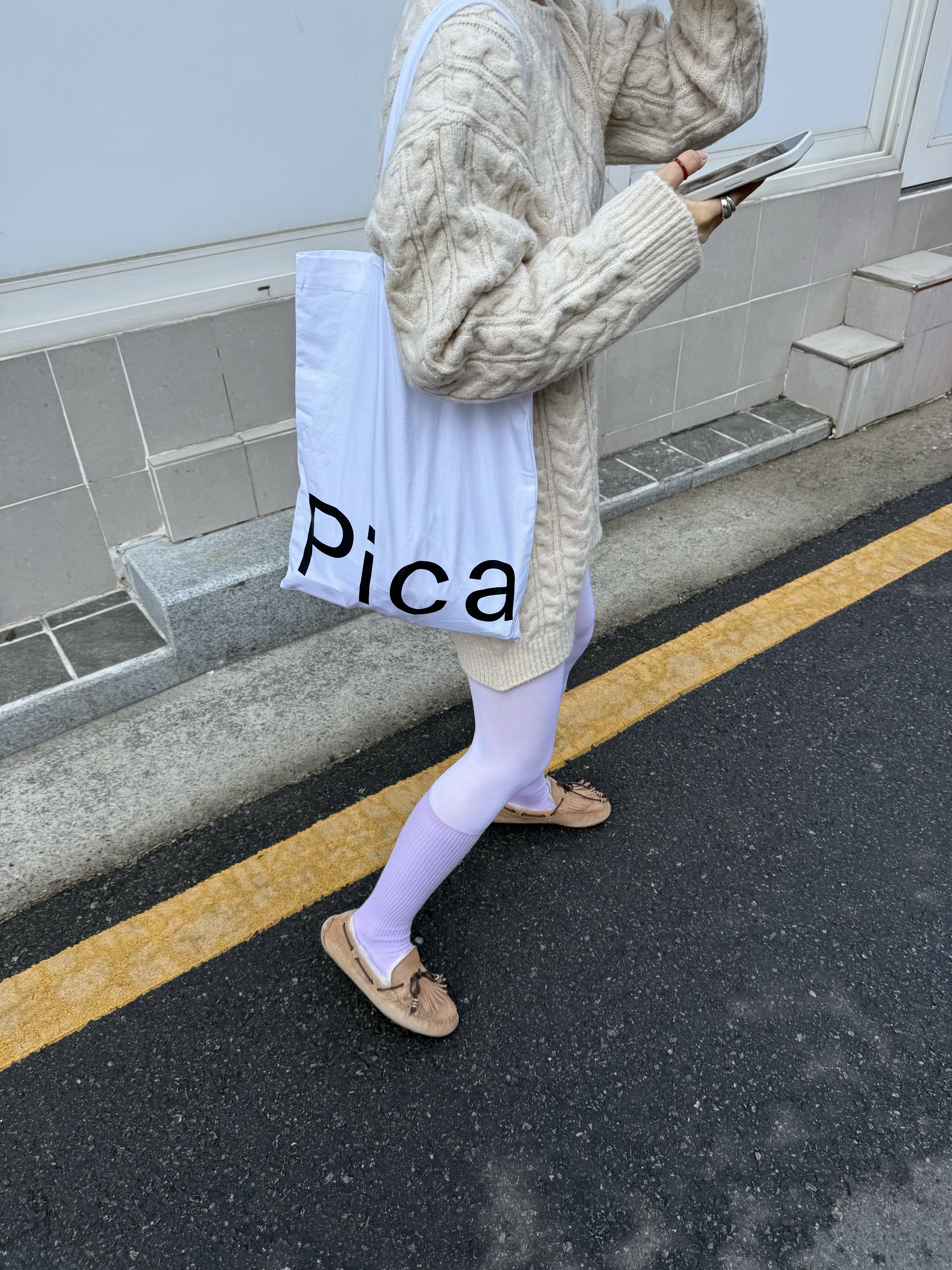 (W) UGG Bella II Chestnut 착용 스타일