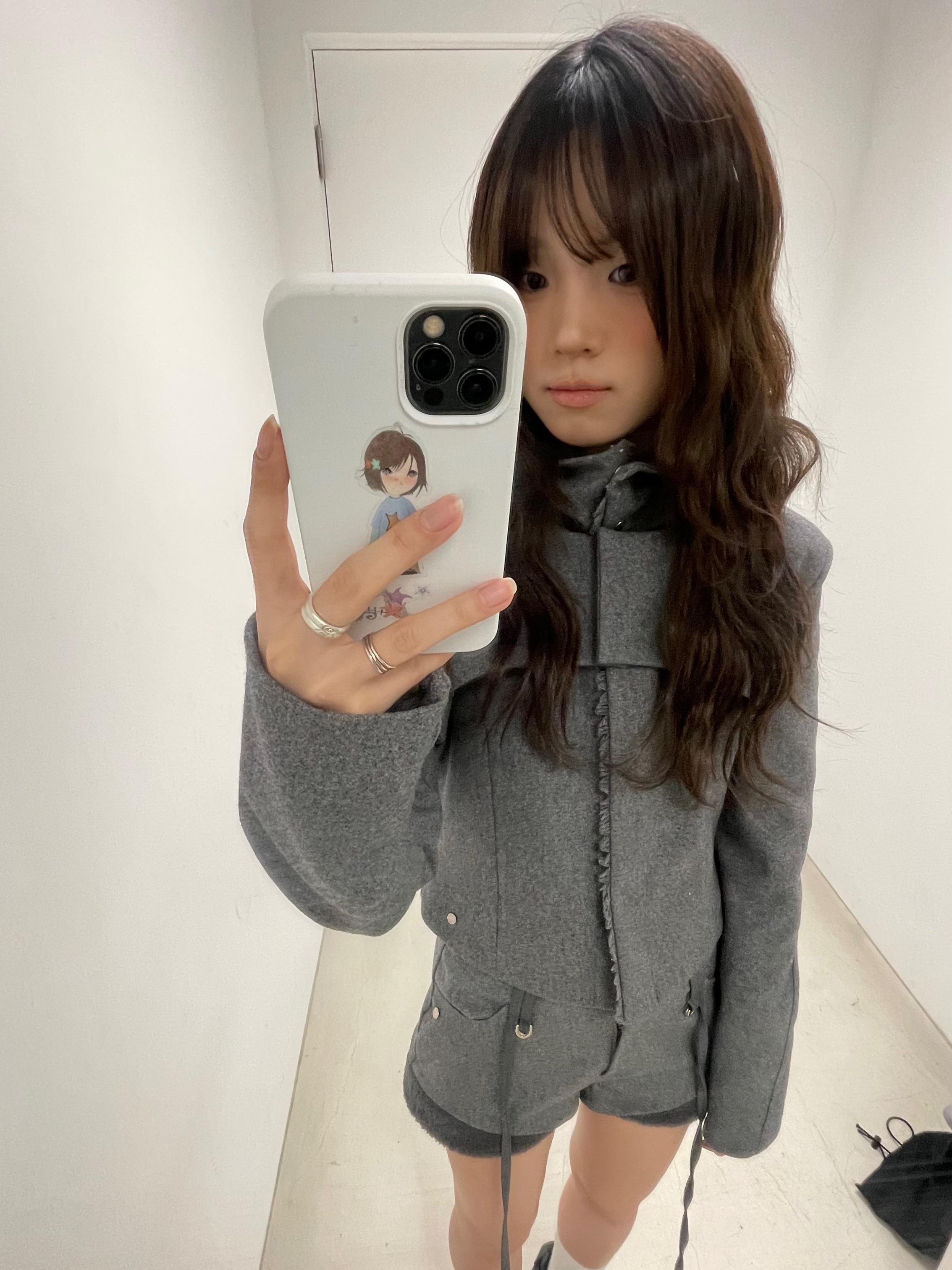 OJOS Layered Bolero Wool Jacket Grey, OJOS Micro Wool Shorts Grey 착용 스타일