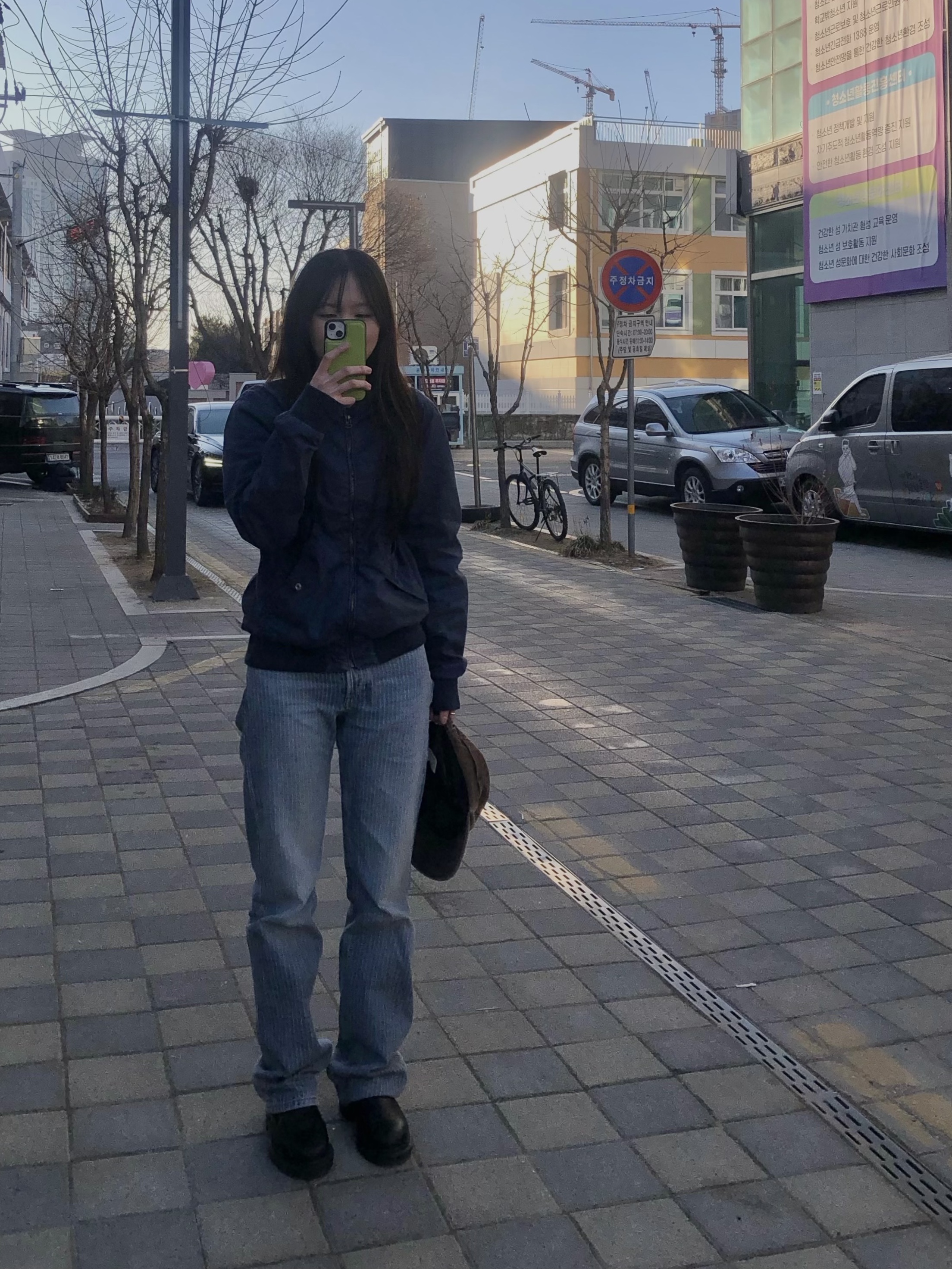 Dr. Martens 2976 Mono Smooth Leather Chelsea Boots Black μ°©μ© μ€νμΌ - 2