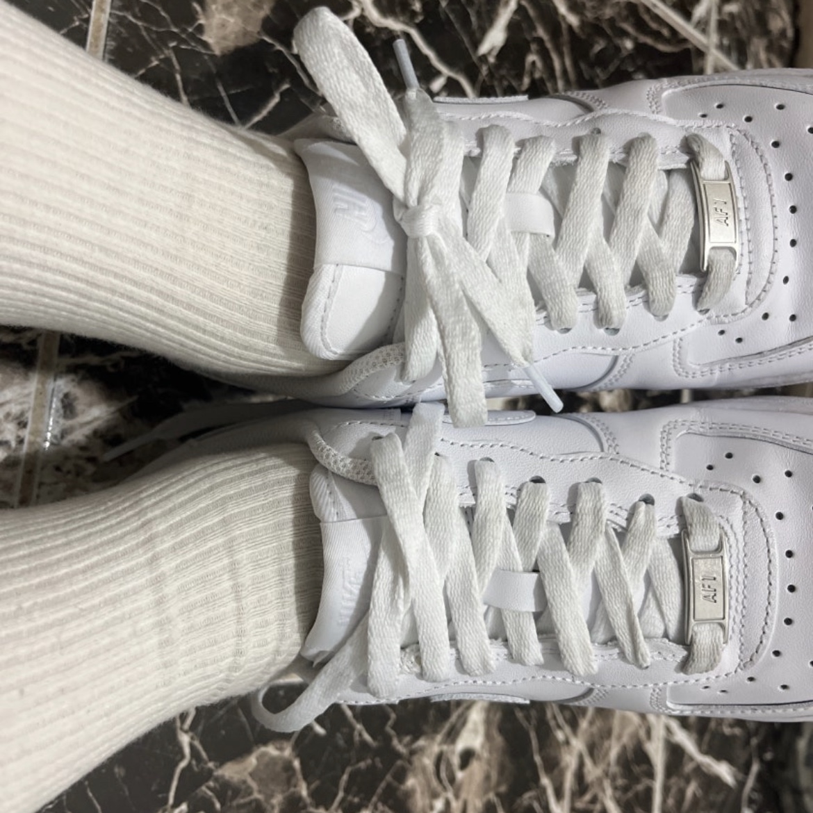 (W) Nike Air Force 1 '07 Low White 착용 스타일 - 3