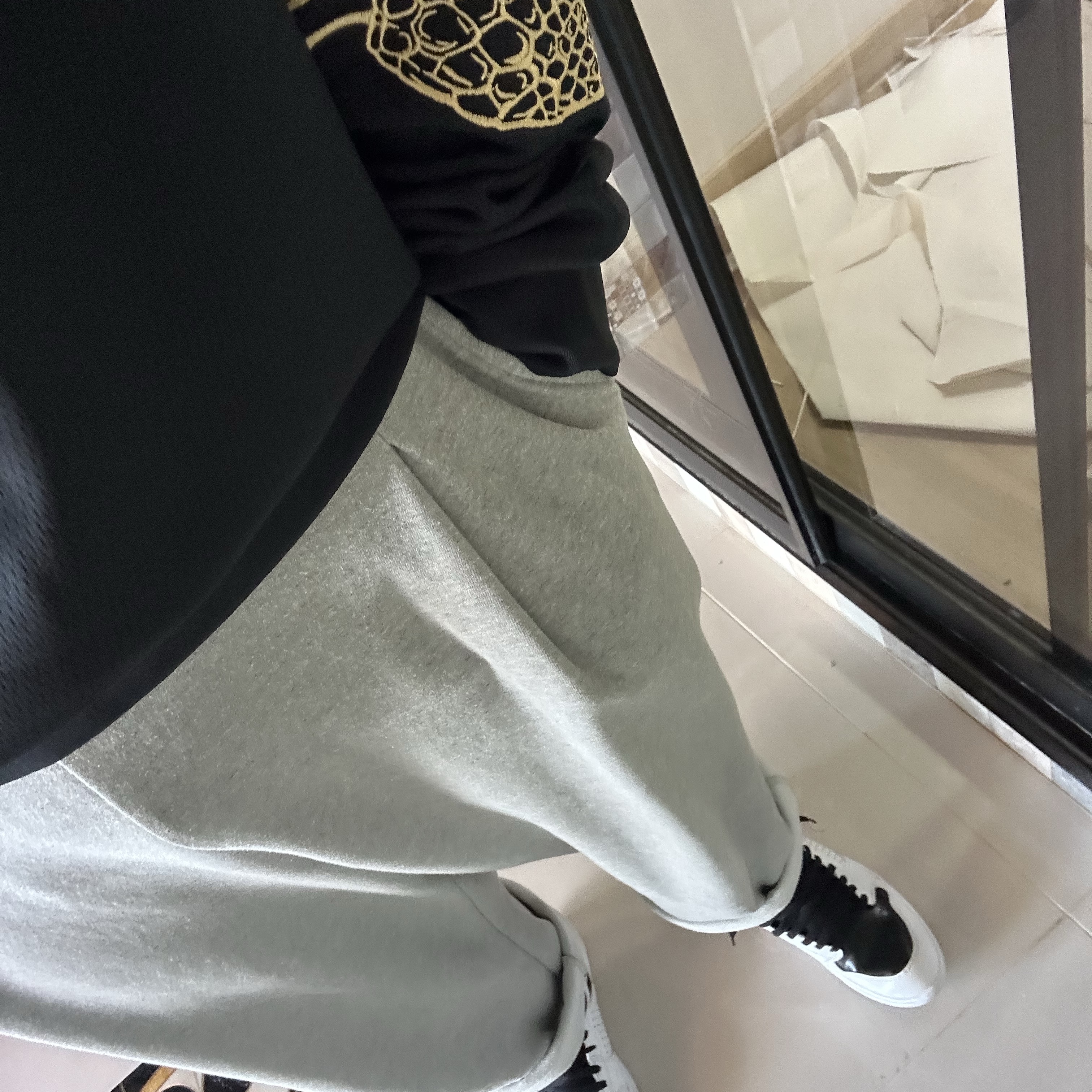 Jordan Access White Gym Red, Nike Kobe Year of Mamba Therma-Fit Basketball Crew-Neck Sweatshirt Black (HQ4698-010) 착용 스타일 - 4