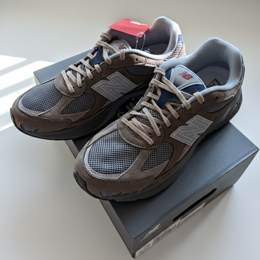New Balance x Khakis 2010 Abzorb Shadow Brown 착용 스타일 - 1