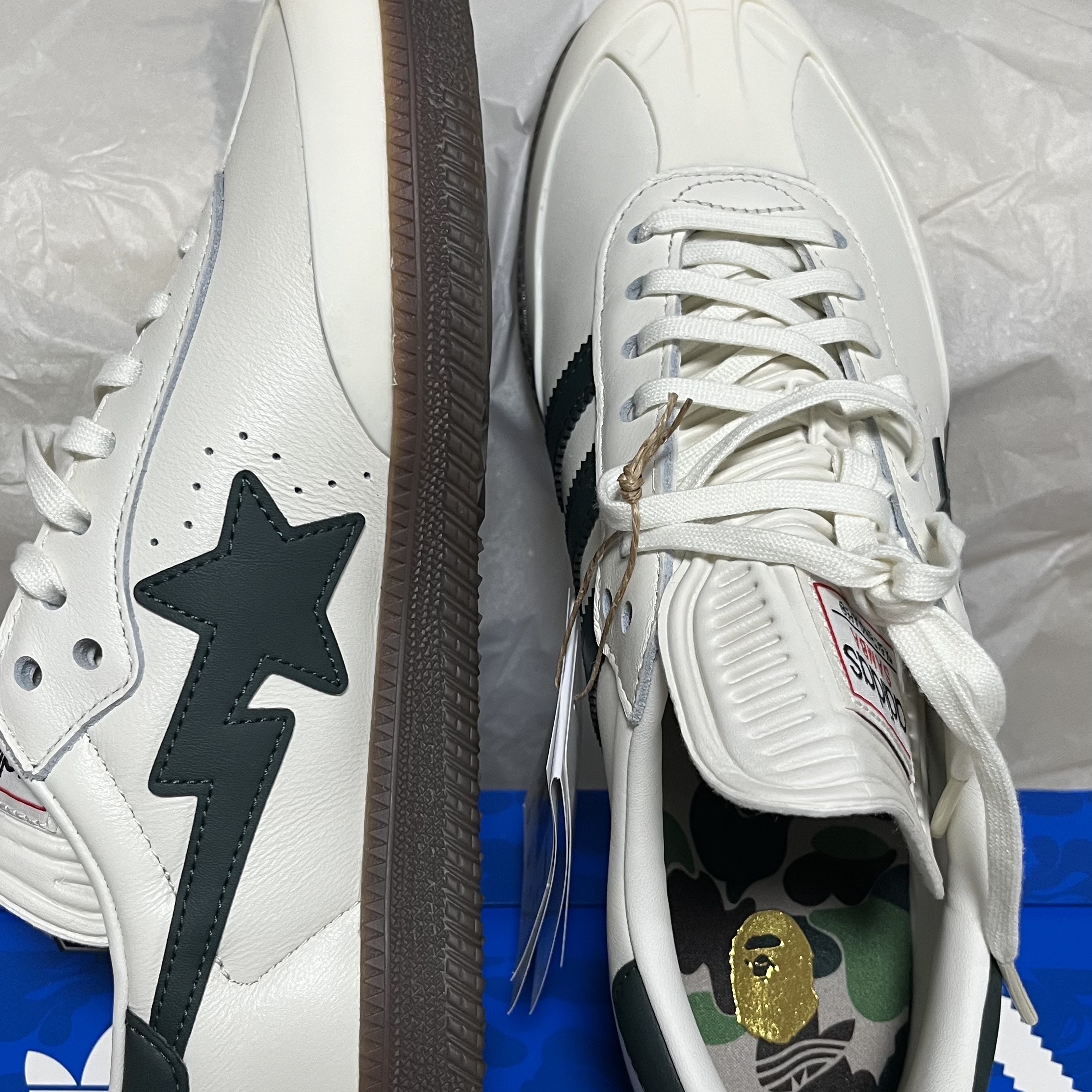 Adidas x BAPE Samba Off White Shadow Green 착용 스타일 - 5