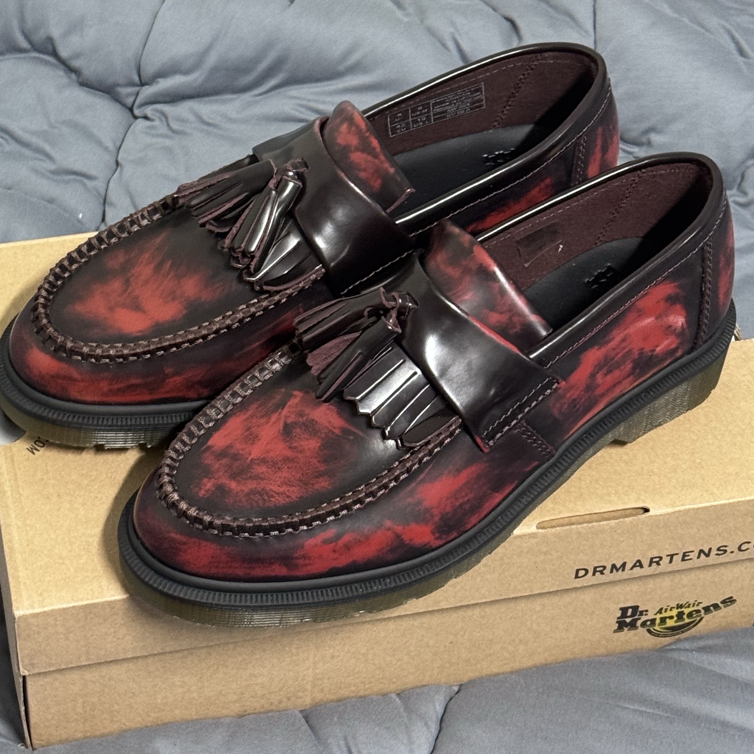 Dr. Martens Adrian Arcadia Leather Loafers Cherry Red 착용 스타일 - 3